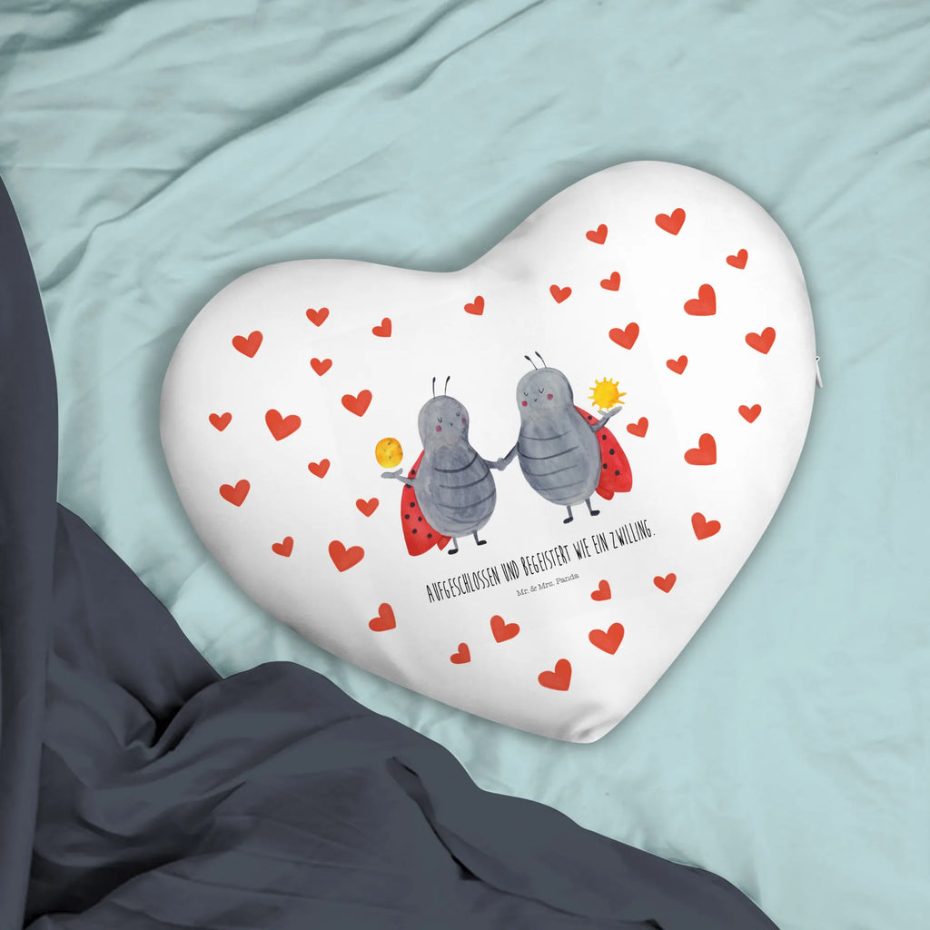 Herzkissen Sternzeichen Zwilling Herz Kissen, Dekokissen Herzform, XXL Herzkissen, Herzkissen Geburtstag, Weiches Herzkissen, Kuscheliges Herzkissen, Herzkissen Mit Motiv, Romantisches Herzkissen, Buntes Herzkissen, Schmusekissen Herzform, Kuschelkissen Herz, Flauschiges Herz Kissen, Herzkissen Mit Spruch, Herzkissen Mit Aufdruck, Herzförmiges Dekokissen, Herzkissen Für Kinder, Weißes Herzkissen, Sofa Herzkissen, Herz Pillow, Großes Herzkissen, Handgemachtes Herzkissen, Mini Herz Kissen, Herzförmiges Kuschelkissen, Deko Herzkissen, Herz Kissen Set, Samt Herzkissen, Samtiges Herzkissen, Herzkissen Für Paare, Herzförmiges Kissen, Liebesbeweis Kissen, Plüsch Herzkissen, Bett Herzkissen, Herzkissen, Kleines Herzkissen, Design Herzkissen, Kreatives Herz Kissen, Herz Kissen Plüsch, Herzkissen Valentinstag, Herzkissen Hochzeit, Geschenk Herzkissen, Liebeskissen, Herz Kissen Rot, Valentinskissen, Tierkreiszeichen, Sternzeichen, Horoskop, Astrologie, Aszendent, Glückskäfer, Zwilling Geschenk, Zwillingsbruder, Geburtstag Mai, Marienkäfer, Geschenk Mai, Geschenk Juni, Zwillinge, Zwillingsschwester, Zwilling Sternzeichen