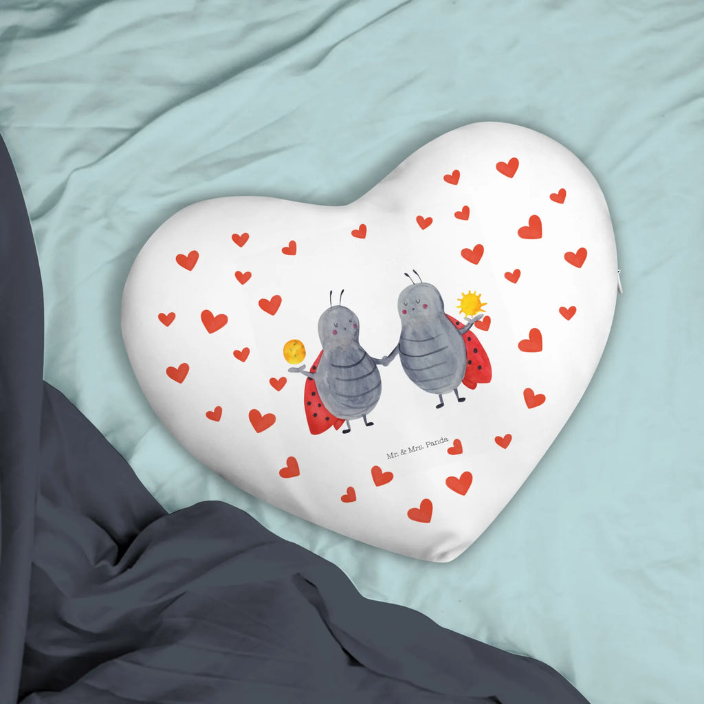 Herzkissen Sternzeichen Zwilling Herz Kissen, Dekokissen Herzform, XXL Herzkissen, Herzkissen Geburtstag, Weiches Herzkissen, Kuscheliges Herzkissen, Herzkissen Mit Motiv, Romantisches Herzkissen, Buntes Herzkissen, Schmusekissen Herzform, Kuschelkissen Herz, Flauschiges Herz Kissen, Herzkissen Mit Spruch, Herzkissen Mit Aufdruck, Herzförmiges Dekokissen, Herzkissen Für Kinder, Weißes Herzkissen, Sofa Herzkissen, Herz Pillow, Großes Herzkissen, Handgemachtes Herzkissen, Mini Herz Kissen, Herzförmiges Kuschelkissen, Deko Herzkissen, Herz Kissen Set, Samt Herzkissen, Samtiges Herzkissen, Herzkissen Für Paare, Herzförmiges Kissen, Liebesbeweis Kissen, Plüsch Herzkissen, Bett Herzkissen, Herzkissen, Kleines Herzkissen, Design Herzkissen, Kreatives Herz Kissen, Herz Kissen Plüsch, Herzkissen Valentinstag, Herzkissen Hochzeit, Geschenk Herzkissen, Liebeskissen, Herz Kissen Rot, Valentinskissen, Tierkreiszeichen, Sternzeichen, Horoskop, Astrologie, Aszendent, Glückskäfer, Zwilling Geschenk, Zwillingsbruder, Geburtstag Mai, Marienkäfer, Geschenk Mai, Geschenk Juni, Zwillinge, Zwillingsschwester, Zwilling Sternzeichen