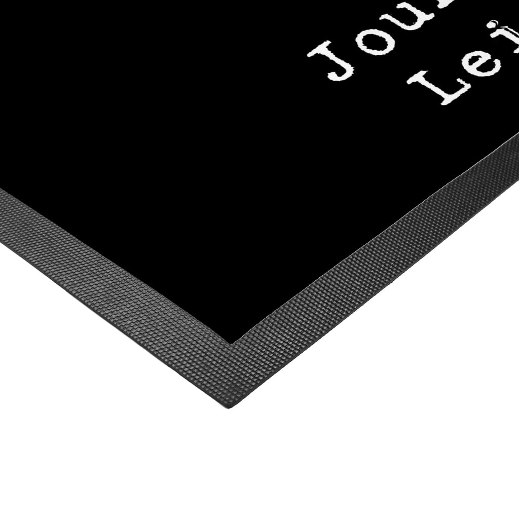 Doormat Journalist Passion Gummi Matte, Fußabstreifer, Schmutzmatte, Fußmatte waschbar, Fußmatten, Schmutzfangmatte, Fußmatte innen, Fußabtreter, Fußabtreter außen, Fußmatte außen wetterfest, Fussmatten online, Türmatte, Fußabstreifer außen, Schmutzfänger, Motivfußmatte, Eingangsteppich, Haustürmatte, Fußmatte außen, Fussmatten, Matte, Türvorleger, Vorleger, Fußmatte outdoor, Sauberlaufmatte, Gummimatte, Schmutzfangmatte waschbar, Schmutzfangteppich, Beruf, Ausbildung, Jubiläum, Abschied, Rente, Kollege, Kollegin, Geschenk, Schenken, Arbeitskollege, Mitarbeiter, Firma, Danke, Dankeschön, Journalist, Reporter, Pressebüro, Redakteur, Studium