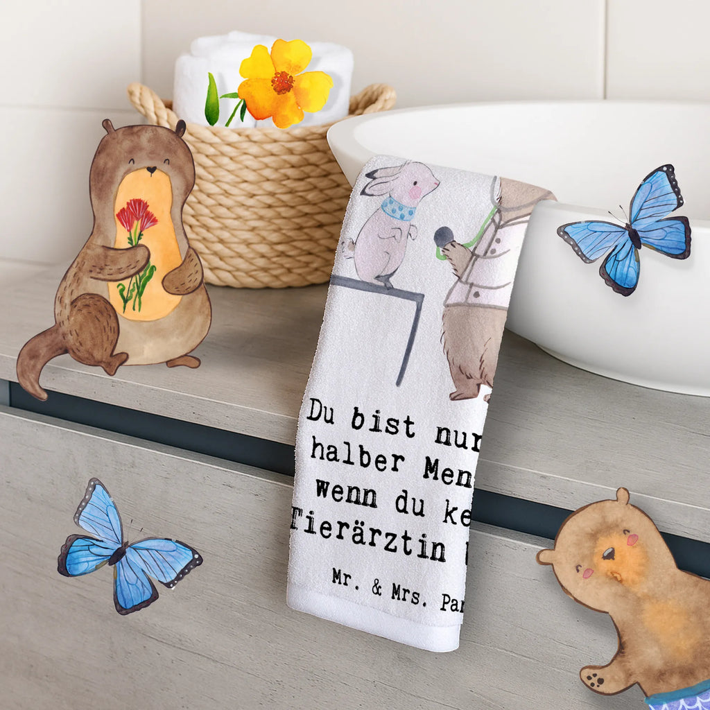 Gästehandtuch Tierärztin Herz Gästehandtuch Mit Bordüre, Gästehandtuch Mit Muster, Handtuch Für Gäste, Gästehandtuch Weiß, Gästehandtuch Set, Gäste-Tuch, Gästehandtuch Pflegeleicht, Gästehandtuch Hochwertig, Gästehandtuch Bio Baumwolle, Gästehandtuch Bad, Gästehandtuch Nachhaltig, Gästehandtuch Ökologisch, Gästehandtuch Grau, Handtuch Klein, Gästehandtuch Schnell Trocknend, Gästehandtücher, Handtuch Für Toilette, Gästehandtuch Saugfähig, Gästehandtuch Badezimmer, Gästehandtuch Weich, Handtuch Gästezimmer, Handtuch Für Gäste-WC, Gästehandtuch Bunt, Gästehandtuch, Gästehandtuch Beige, Gästehandtuch Für Hotels, Gästehandtuch Schwarz, Gästehandtuch 30x50, Kleines Handtuch, Gästehandtuch Strapazierfähig, Gästehandtuch Klassisch, Handtuch Gästeformat, Gästehandtuch Modern, Waschhandtuch, Gästehandtuch Waschbar, Gästehandtuch Baumwolle, Beruf, Ausbildung, Jubiläum, Abschied, Rente, Kollege, Kollegin, Geschenk, Schenken, Arbeitskollege, Mitarbeiter, Firma, Danke, Dankeschön