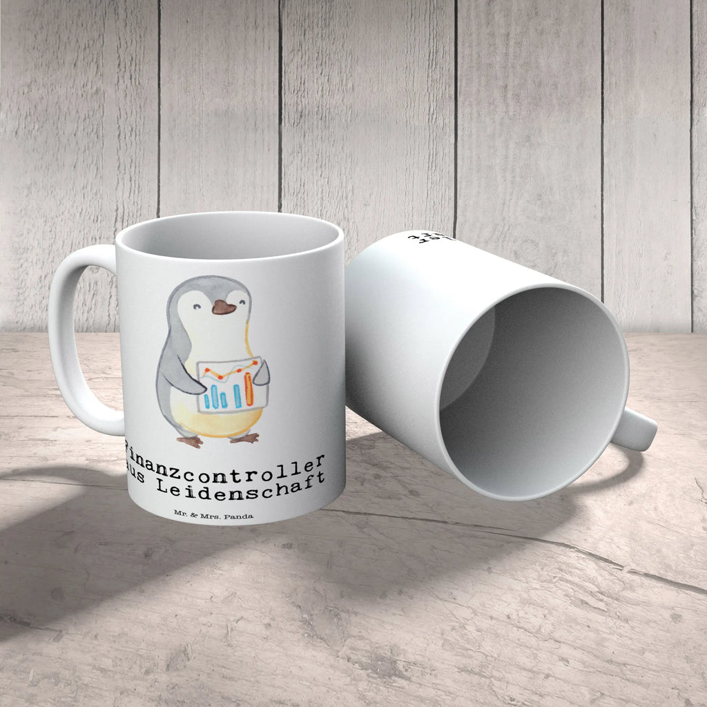 Tasse Finanzcontroller aus Leidenschaft Bürotasse, Porzellantasse, Teetasse, Tasse, Geschenktasse, Tasse mit Motiven, Kaffeetasse, Keramiktasse, Tasse mit Zitaten, Beruf, Ausbildung, Jubiläum, Abschied, Rente, Kollege, Kollegin, Geschenk, Schenken, Arbeitskollege, Mitarbeiter, Firma, Danke, Dankeschön