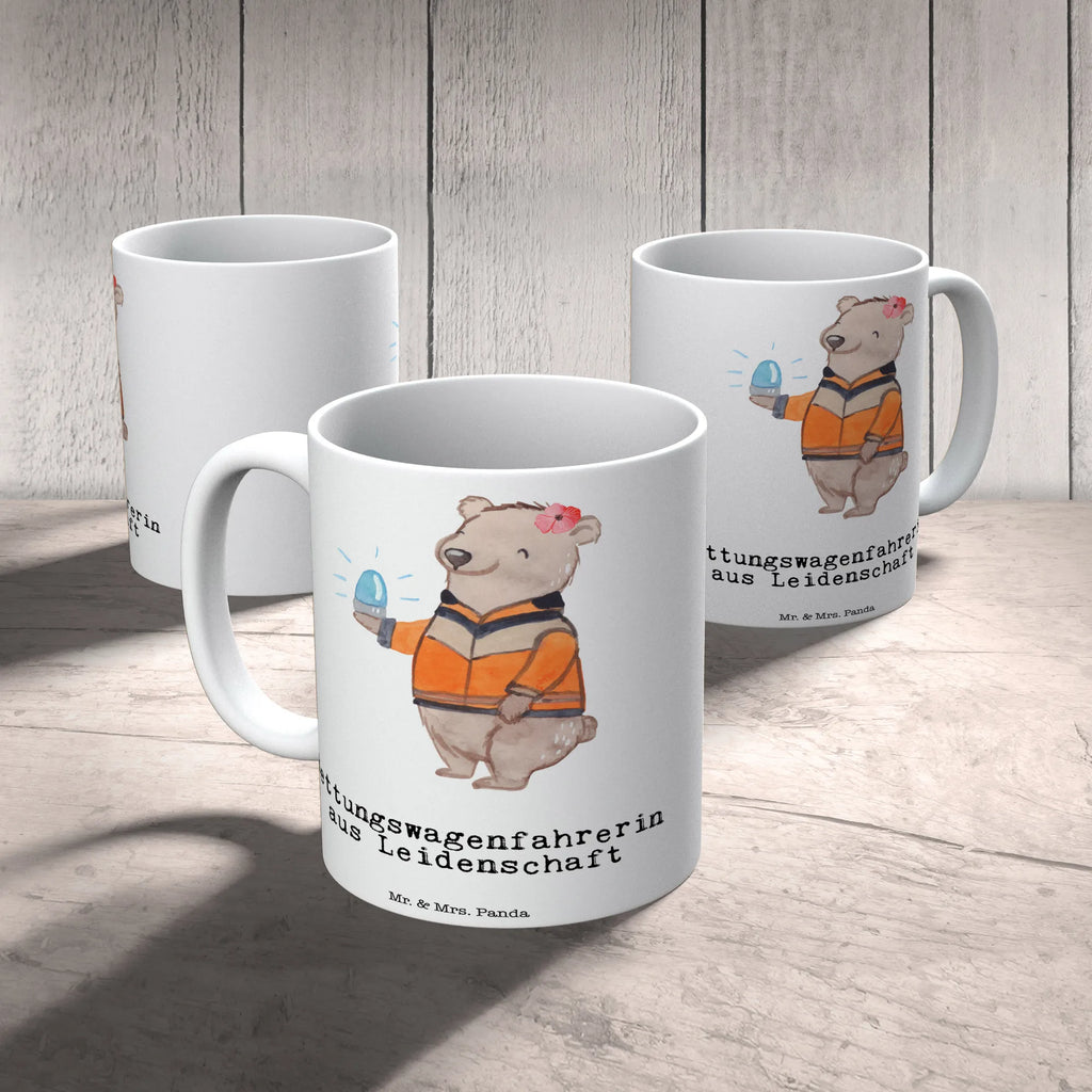 Tasse Rettungswagenfahrerin aus Leidenschaft Teetasse, Tasse mit Zitaten, Geschenktasse, Tasse mit Motiven, Bürotasse, Keramiktasse, Tasse, Porzellantasse, Kaffeetasse, Beruf, Ausbildung, Jubiläum, Abschied, Rente, Kollege, Kollegin, Geschenk, Schenken, Arbeitskollege, Mitarbeiter, Firma, Danke, Dankeschön