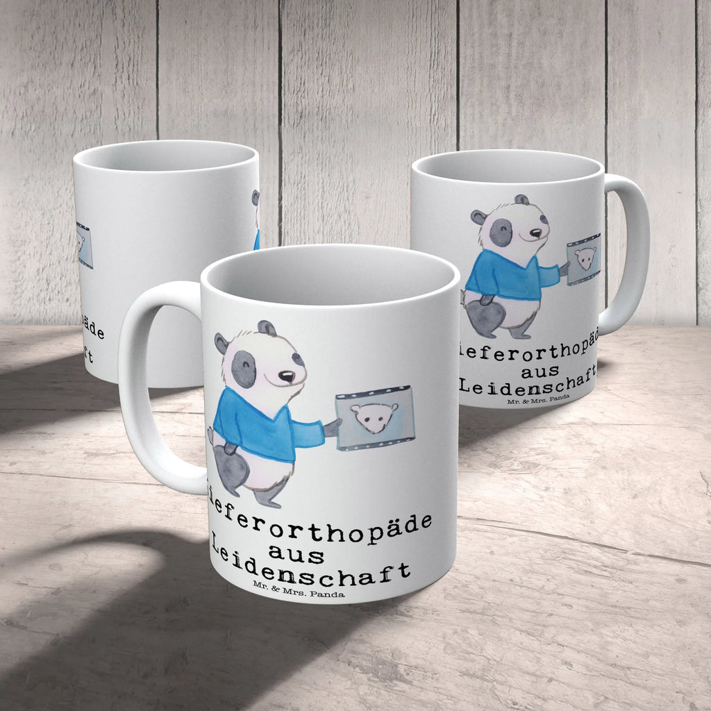 Tasse Kieferorthopäde aus Leidenschaft Kaffeetasse, schöne tasse, statement tasse, Kaffeebecher, Keramikbecher, hochwertige tasse, Designtasse, tasse für büro, kaffeetasse keramik, Tasse, Frühstückstasse, Teetasse, Bürotasse, Henkelbecher, Frühstücksbecher, Mug, milchkaffeetasse, tasse für kaffee, Becher, kaffeebecher keramik, Pott, Tasse mit Motiv, Dekotasse, haferl, Kakaotasse, Coffee Mug, kaffeetasse bedruckt, Geschenktasse, Bedruckte Tasse, Sprüchetasse, Kaffeepott, heißgetränkebecher, Bürobecher, Trinkbecher, Teebecher, design tasse, Motivtasse, kaffeebecher bedruckt, Tasse mit Spruch, Henkeltasse, Teepott, Keramiktasse, Trinktasse, Geschenk, Schenken, Jubiläum, Danke, Dankeschön, Beruf, Ausbildung, Abschied, Rente, Kollege, Kollegin, Arbeitskollege, Mitarbeiter, Firma
