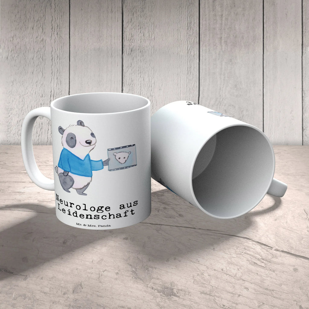 Tasse Neurologe aus Leidenschaft Geschenktasse, design tasse, Designtasse, Tasse mit Spruch, Teebecher, Kaffeetasse, tasse für büro, Kakaotasse, Keramikbecher, Sprüchetasse, Frühstücksbecher, Bedruckte Tasse, Teetasse, Bürobecher, Frühstückstasse, Tasse, statement tasse, schöne tasse, tasse für kaffee, kaffeetasse bedruckt, Teepott, Dekotasse, Henkelbecher, hochwertige tasse, Becher, Trinktasse, haferl, kaffeetasse keramik, milchkaffeetasse, Mug, Tasse mit Motiv, Bürotasse, Motivtasse, Trinkbecher, Kaffeepott, Kaffeebecher, Coffee Mug, Pott, Henkeltasse, heißgetränkebecher, Keramiktasse, kaffeebecher bedruckt, kaffeebecher keramik, Geschenk, Schenken, Jubiläum, Danke, Dankeschön, Beruf, Ausbildung, Abschied, Rente, Kollege, Kollegin, Arbeitskollege, Mitarbeiter, Firma, Neurologie, Mediziner, Neurologe, Medizinstudium