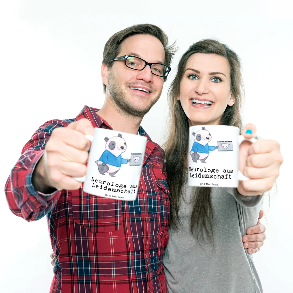 Tasse Neurologe aus Leidenschaft Geschenktasse, design tasse, Designtasse, Tasse mit Spruch, Teebecher, Kaffeetasse, tasse für büro, Kakaotasse, Keramikbecher, Sprüchetasse, Frühstücksbecher, Bedruckte Tasse, Teetasse, Bürobecher, Frühstückstasse, Tasse, statement tasse, schöne tasse, tasse für kaffee, kaffeetasse bedruckt, Teepott, Dekotasse, Henkelbecher, hochwertige tasse, Becher, Trinktasse, haferl, kaffeetasse keramik, milchkaffeetasse, Mug, Tasse mit Motiv, Bürotasse, Motivtasse, Trinkbecher, Kaffeepott, Kaffeebecher, Coffee Mug, Pott, Henkeltasse, heißgetränkebecher, Keramiktasse, kaffeebecher bedruckt, kaffeebecher keramik, Geschenk, Schenken, Jubiläum, Danke, Dankeschön, Beruf, Ausbildung, Abschied, Rente, Kollege, Kollegin, Arbeitskollege, Mitarbeiter, Firma, Neurologie, Mediziner, Neurologe, Medizinstudium