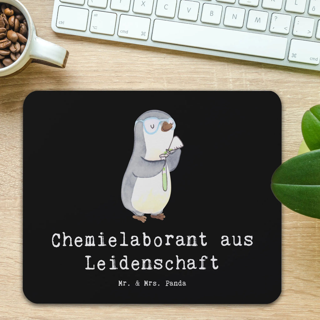 Mouse mat Chemical laboratory technician Passion Mausunterlage, Mauspad Büro, Computer zubehör, PC Zubehör, Arbeitszimmer, Designer Mauspad, Mauspad, Mousepad, Büroausstattung, Einzigartiges Mauspad, Beruf, Ausbildung, Jubiläum, Abschied, Rente, Kollege, Kollegin, Geschenk, Schenken, Arbeitskollege, Mitarbeiter, Firma, Danke, Dankeschön, Studium, Chemielaborant, Wissenschaftler, Labor, Chemiker, Naturwissenschaftler, Forschung