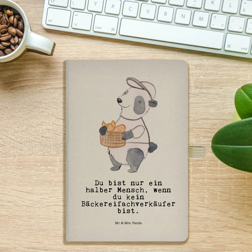 Baumwoll Notizbuch Bäckereifachverkäufer mit Herz hardcover kladde, A5 Notizheft, A5 Heft, a5 kladde, Skizzenbuch, Tagebuch A5, A5 Notizbuch, Journal A5, din a5 notizbuch, A5 Journal, notizbuch, hardcover journal, Tagebuch, Notizbuch DIN A5, Reisetagebuch, Schreibbuch, din a5 kladde, Notizbuch A5 Hardcover, Notizbuch A5, hardcover notizbuch, Schreibheft A5, a5 buch, A5 Skizzenbuch, din a5 buch, Notizheft A5, Journal, Notizheft, Geschenk, Schenken, Jubiläum, Danke, Dankeschön, Beruf, Ausbildung, Abschied, Rente, Kollege, Kollegin, Arbeitskollege, Mitarbeiter, Firma, Bäckereifachverkäufer, Bäckerladen, Backstube, Brotmanufaktur, Backwarenverkäufer, Bäckerei