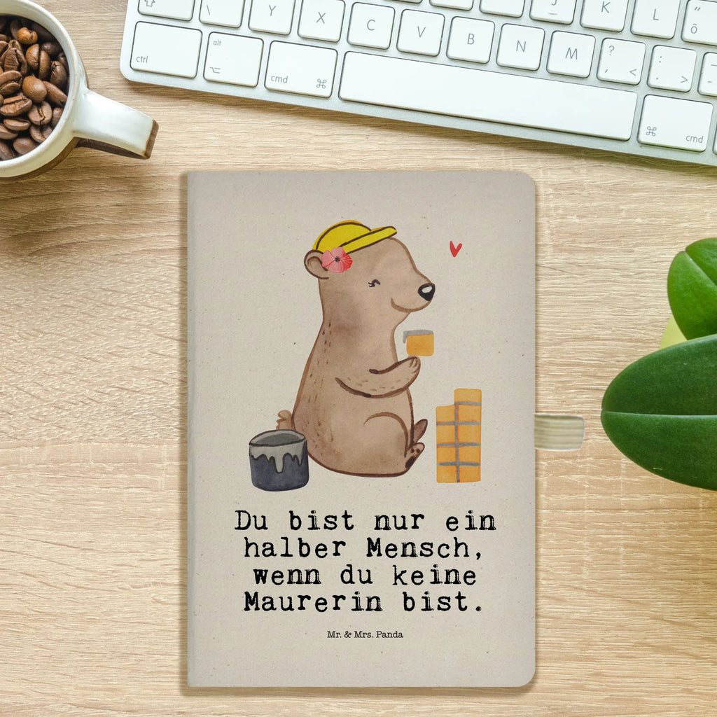 Baumwoll Notizbuch Maurerin mit Herz A5 Notizheft, Reisetagebuch, hardcover journal, hardcover notizbuch, Notizbuch DIN A5, a5 buch, Schreibbuch, din a5 buch, Notizbuch A5, Notizheft, A5 Heft, din a5 notizbuch, hardcover kladde, Schreibheft A5, Journal, Notizbuch A5 Hardcover, Tagebuch A5, notizbuch, Tagebuch, Skizzenbuch, Notizheft A5, a5 kladde, din a5 kladde, Journal A5, A5 Skizzenbuch, A5 Journal, A5 Notizbuch, Geschenk, Schenken, Jubiläum, Danke, Dankeschön, Beruf, Ausbildung, Abschied, Rente, Kollege, Kollegin, Arbeitskollege, Mitarbeiter, Firma, Gesellenprüfung, Maurermeisterin, Maurerbetrieb, Handwerkerin, Maurerin