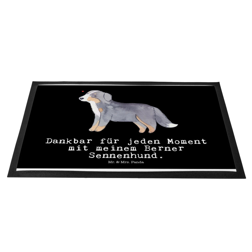 Fußmatte Berner Sennenhund Moment abstreifer, fußmatte, Türmatte, matte haustür, Eingangsmatte, Schuhabstreifer, Abtretmatte, Schmutzmatte, Schmutzfangteppich, außenmatte, Schmutzfangmatte, schmutzfangmatten, Fußabtreter, sauberlaufmatten, Fußabstreifer, Abtreter, Türvorleger, Fussmatte, türmatten, Haustürmatte, Sauberlaufmatte, flurmatte, hausmatte, Fußmatten, Eingangsteppich, Schmutzfänger, Geschenk, Schenken, Hund, Hunderasse, Rassehund, Hundebesitzer, Tierfreund, Welpe, Berner Sennenhund, Dürrbächler