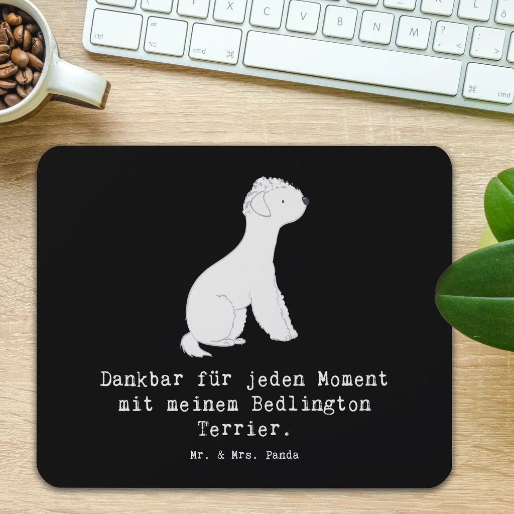 Mouse mat Bedlington Terrier Moment Mauspad, PC Zubehör, Arbeitszimmer, Computer zubehör, Mausunterlage, Designer Mauspad, Büroausstattung, Mousepad, Einzigartiges Mauspad, Mauspad Büro, Hund, Hunderasse, Rassehund, Hundebesitzer, Geschenk, Tierfreund, Schenken, Welpe, Bedlington Terrier, Terrier