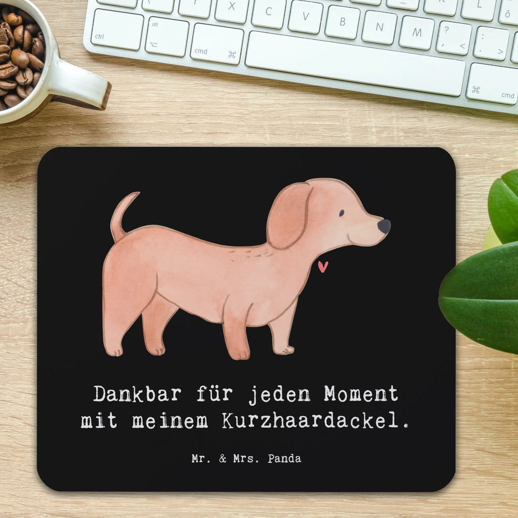 Mouse mat Dachshund Smooth-haired Dachshund moment PC Zubehör, Mauspad Büro, Mauspad, Arbeitszimmer, Büroausstattung, Designer Mauspad, Einzigartiges Mauspad, Mousepad, Computer zubehör, Mausunterlage, Hund, Hunderasse, Rassehund, Hundebesitzer, Geschenk, Tierfreund, Schenken, Welpe, Dachshund, Teckel, Kurzhaardackel