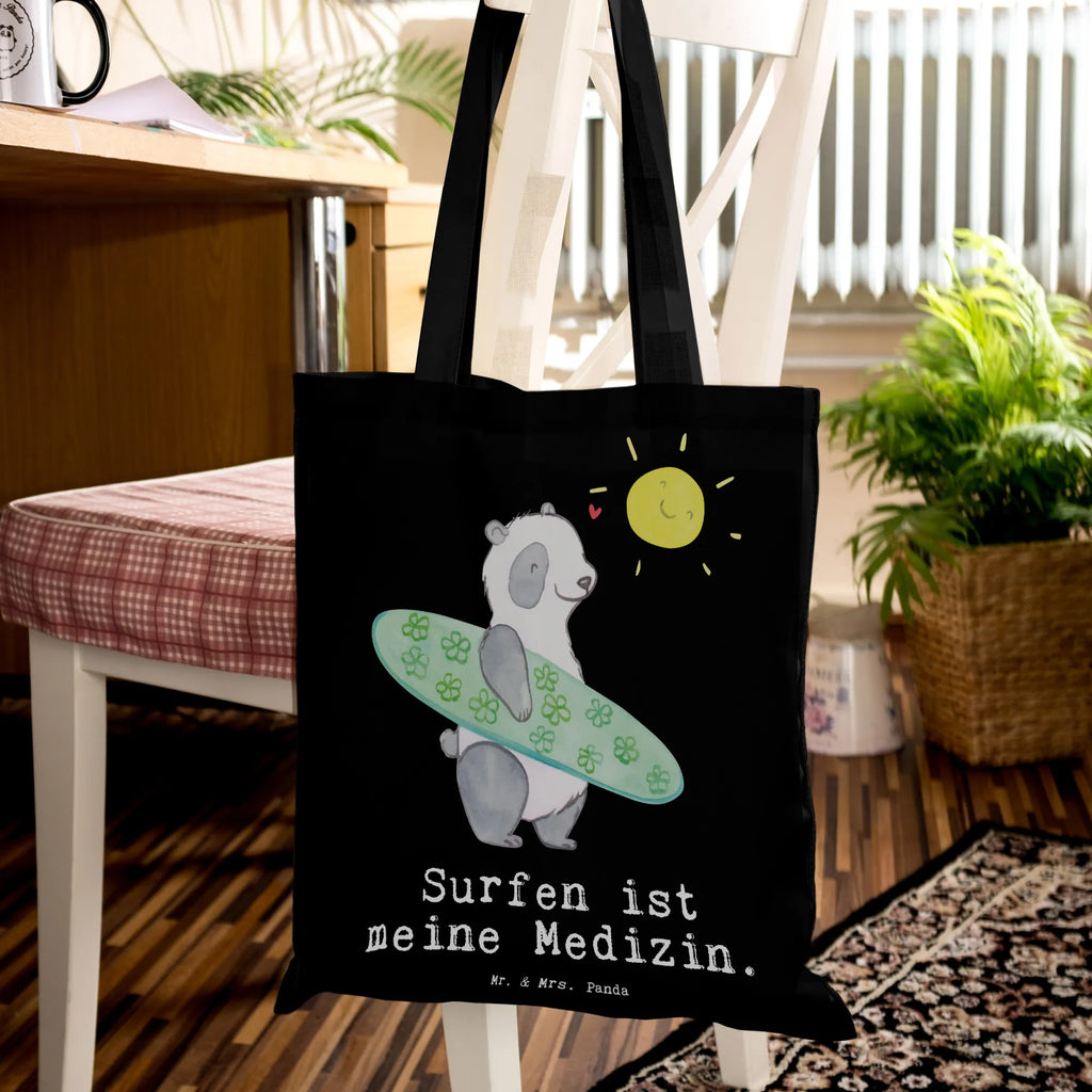Tote bag panda surfing dokumententasche, Büchertasche, textilbeutel, henkeltasche baumwolle, umhängetasche baumwolle, Baumwoll-Tragetasche, stoff shopper, Shopper, Jutetasche, Einkaufstasche, Uni Tasche, Einkaufsbeutel, Baumwolltasche, Tasche, Tüte, Schulbeutel, Freizeittasche, Baumwoll-Shopper, Jutebeutel, tragbeutel, totebag, Henkeltasche, tragetasche baumwolle, tasche baumwolle, Laptoptasche, schultertasche baumwolle, festival tasche, Beutel, Unitasche, canvas tasche, stofftasche baumwolle, Schultasche, Shopping Tasche, Tote Bag, Stoff-Tragetasche, universaltasche, baumwoll shopper, studententasche, Stoffbeutel, Baumwollbeutel, festivaltasche, freizeitbeutel, einkaufsshopper, einkaufstasche baumwolle, schulterbeutel, Einkaufstüte, campus tasche, Schultertasche, Alltagstasche, Strandtasche, Stofftasche, Tragetasche, umhängebeutel, Umhängetasche, textiltasche, beutel baumwolle, Geschenk, Schenken, Sport, Sportart, Hobby, Danke, Dankeschön, Auszeichnung, Gewinn, Sportler, Wellenreiten, Surfen, Surfen Erholung, Surfschule