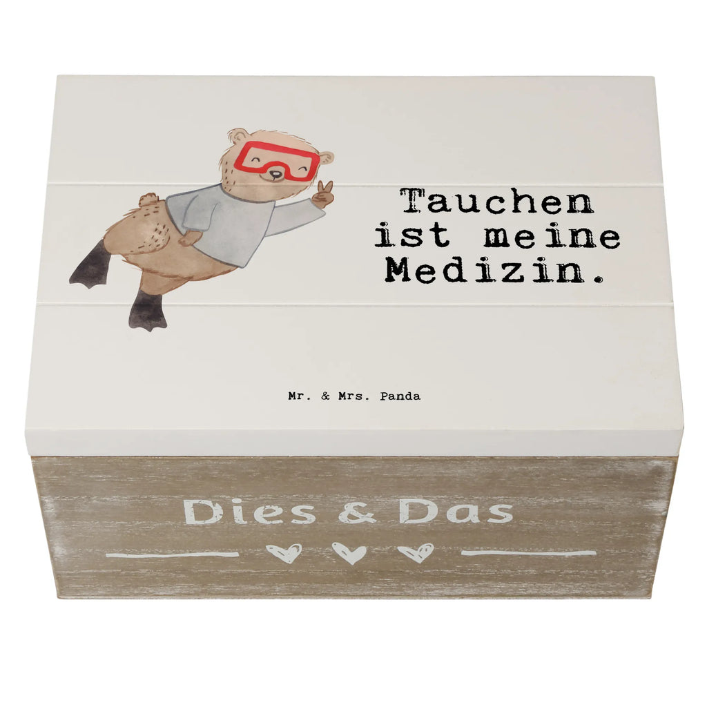 Holzkiste Bär Tauchen Holzbox, Aufbewahrungsbox, Holztruhe, aufbewahrungstruhe, Aufbewahrungskiste, holztruhen, Schatulle, box holz, Holzkiste mit Deckel, Aufbewahrungsbox Holz, Holzkisten, Holz Aufbewahrungsbox, aufbewahrungskiste mit deckel, holzschatulle, Box aus Holz, Holzkiste, Holzboxen, aufbewahrungskisten, Holzbox mit Deckel, truhe holz, Aufbewahrungsbox aus Holz, holzkästchen, aufbewahrungsboxen, holzschachtel, kiste holz, Geschenk, Schenken, Sport, Sportart, Hobby, Danke, Dankeschön, Auszeichnung, Gewinn, Sportler, Tauchgang, Tauchsafari, Diving, Schnorcheln, Tauchsport, Unterwasserabenteuer, Tauchen, Dive, Tauchausflug, Tiefseetauchen, Tauchschule