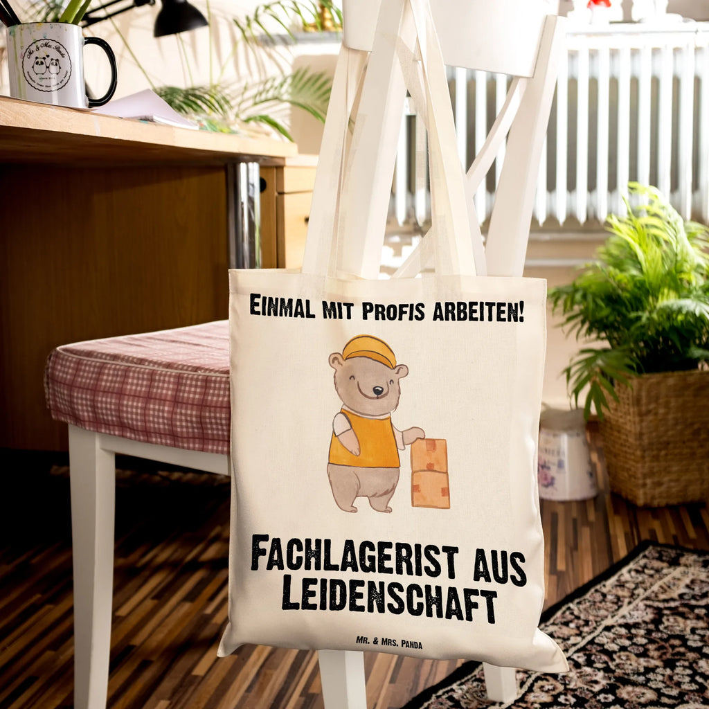 Tragetasche Fachlagerist aus Leidenschaft Beuteltasche, Stoffbeutel, Stofftasche, Shopper, Umhängetasche, Tasche, Beutel, Einkaufstüte, Laptoptasche, Einkaufstasche, Jutetasche, Tragetasche, Schultertasche, Jutebeutel, Strandtasche, Badetasche, Beruf, Ausbildung, Jubiläum, Abschied, Rente, Kollege, Kollegin, Geschenk, Schenken, Arbeitskollege, Mitarbeiter, Firma, Danke, Dankeschön, Lagerarbeiter, Lagerverwalter, Fachlagerist, Lagerist