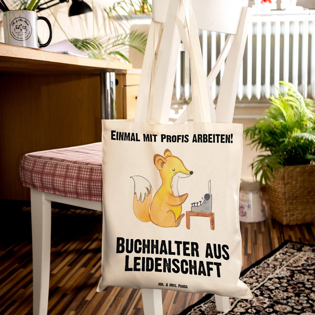 Tragetasche Buchhalter aus Leidenschaft Jutebeutel, campus tasche, Stofftasche, dokumententasche, universaltasche, Schulbeutel, stofftasche baumwolle, Laptoptasche, Baumwoll-Shopper, Baumwolltasche, Shopping Tasche, einkaufsshopper, textilbeutel, Beutel, umhängebeutel, umhängetasche baumwolle, Freizeittasche, Alltagstasche, baumwoll shopper, Umhängetasche, Baumwollbeutel, Stoffbeutel, Uni Tasche, schulterbeutel, Unitasche, Tüte, tasche baumwolle, Einkaufstasche, Shopper, tragetasche baumwolle, Tote Bag, Einkaufsbeutel, Schultasche, stoff shopper, Strandtasche, Büchertasche, schultertasche baumwolle, Stoff-Tragetasche, totebag, Tragetasche, Schultertasche, henkeltasche baumwolle, beutel baumwolle, textiltasche, Einkaufstüte, studententasche, festival tasche, einkaufstasche baumwolle, festivaltasche, freizeitbeutel, Henkeltasche, canvas tasche, Tasche, Baumwoll-Tragetasche, tragbeutel, Jutetasche, Geschenk, Schenken, Jubiläum, Danke, Dankeschön, Beruf, Ausbildung, Abschied, Rente, Kollege, Kollegin, Arbeitskollege, Mitarbeiter, Firma, Angestellter, Buchhalter, Backoffice Mitarbeiter, Bürojob