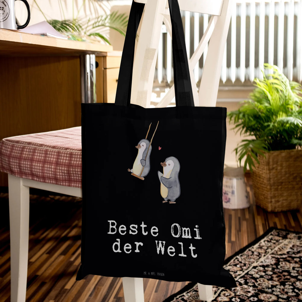 Tragetasche Pinguin Beste Omi der Welt Tasche, Strandtasche, Laptoptasche, Schultertasche, Shopper, Einkaufstasche, Beuteltasche, Stofftasche, Beutel, Jutebeutel, Badetasche, Stoffbeutel, Einkaufstüte, Umhängetasche, Jutetasche, Tragetasche, für, Dankeschön, Geschenk, Schenken, Geburtstag, Geburtstagsgeschenk, Geschenkidee, Danke, Bedanken, Mitbringsel, Freude machen, Geschenktipp, Großmama, Enkel, Omi, Großmutter, Oma, Kleinigkeit, Enkelkind, Großpapa, Bester, Enkelin, Omma, Ommi