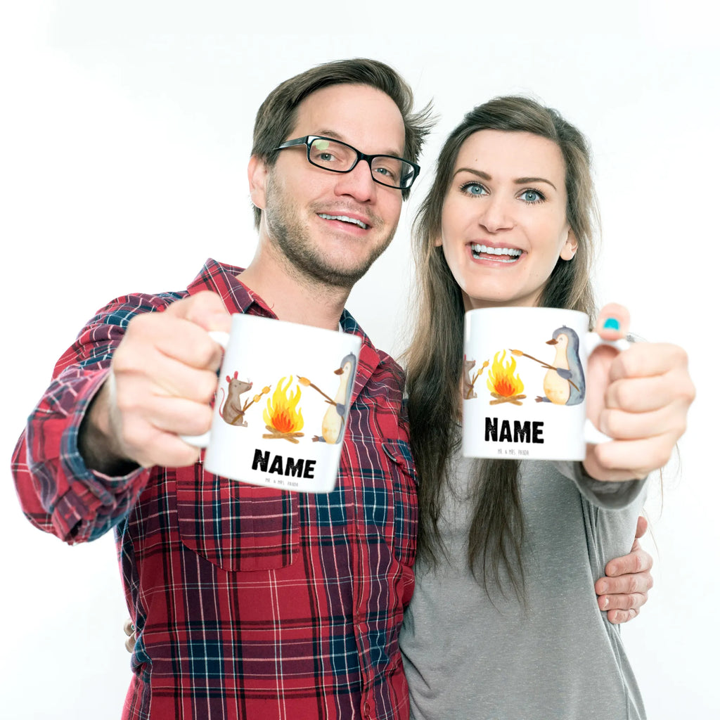 Personalisierte Tasse Pinguin Lagerfeuer Personalisierte Tasse, Wunschname, Namen, Personalisiert, Tasse mit Namen, Drucken, Tasse, Namenstasse, Pinguin, Lebensspruch, Grillen, Pinguine, Lebensmotivation, Neustart, Büroalltag, Maus, Feuer, Liebe, Leben, Lagerfeuer, Marshmallows, Motivation, Büro, Job, Arbeit