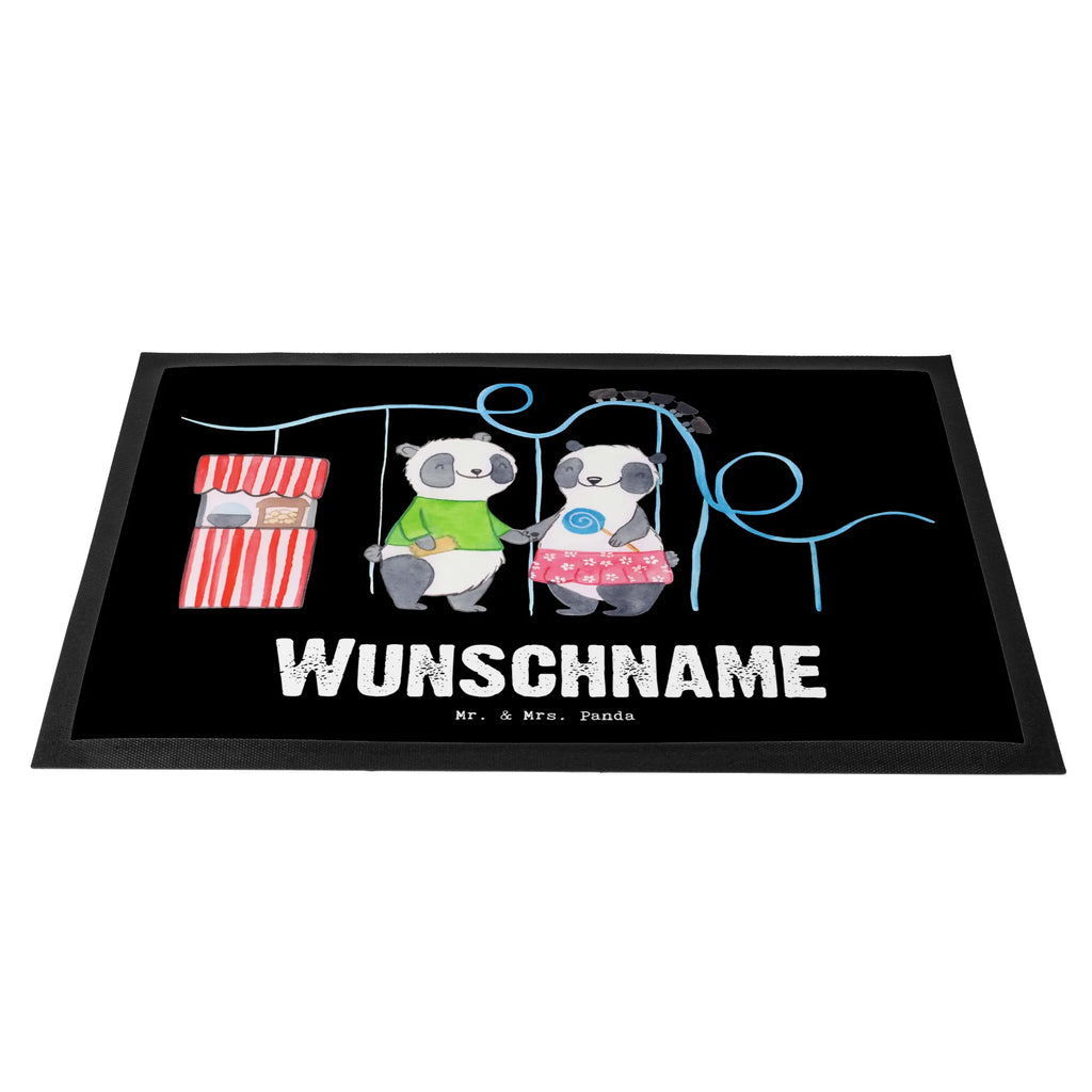 Personalisierte Fußmatte Pandas Freizeitpark besuchen Türvorleger personalisiert, Personalisierte Fußmatte, Haustürmatte personalisiert, Fußmatte bedrucken, Bedrucken, Personalisieruung, Fußmatte mit Namen, Personalisiert, Türvorleger mit Namen, Namensfussmatte, Wunschnamen, Geschenk, Sport, Sportart, Hobby, Schenken, Danke, Dankeschön, Auszeichnung, Gewinn, Sportler, Freizeitpark besuchen, Achterbahn fahren