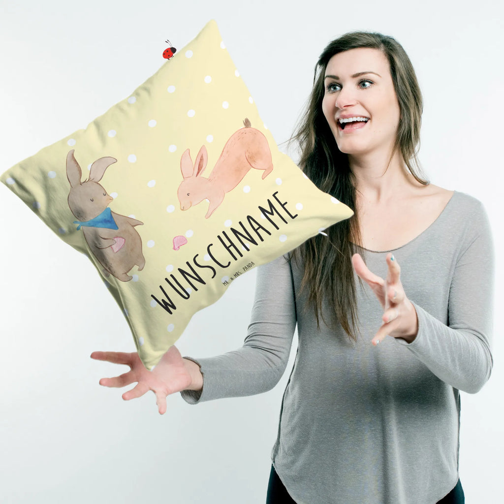 Personalised cushion Bunnies with seashell Kopfkissen, Name, personalisiert, bedrucken, Kissen, Wunschname, Familie, Vatertag, Muttertag, Bruder, Schwester, Mama, Papa, Oma, Opa, Muscheln, Freundin, Muscheln sammeln, best friends, Meer, Freundinnen, beste Freundin, Hasen, BFF