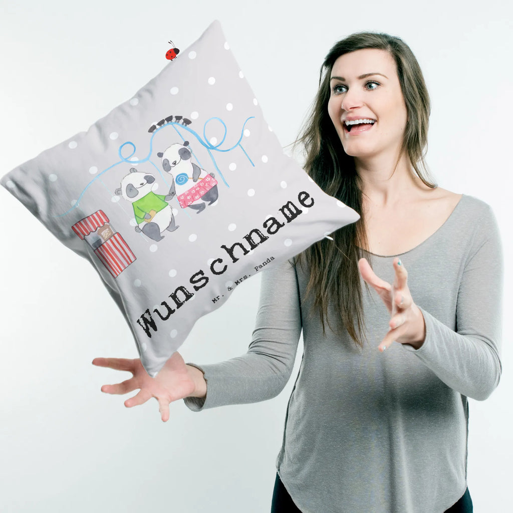 Personalisiertes Kissen Pandas Freizeitpark besuchen Kissen, bedrucken, Wunschname, Name, Kopfkissen, personalisiert, Geschenk, Sport, Sportart, Hobby, Schenken, Danke, Dankeschön, Auszeichnung, Gewinn, Sportler, Achterbahn fahren, Freizeitpark besuchen