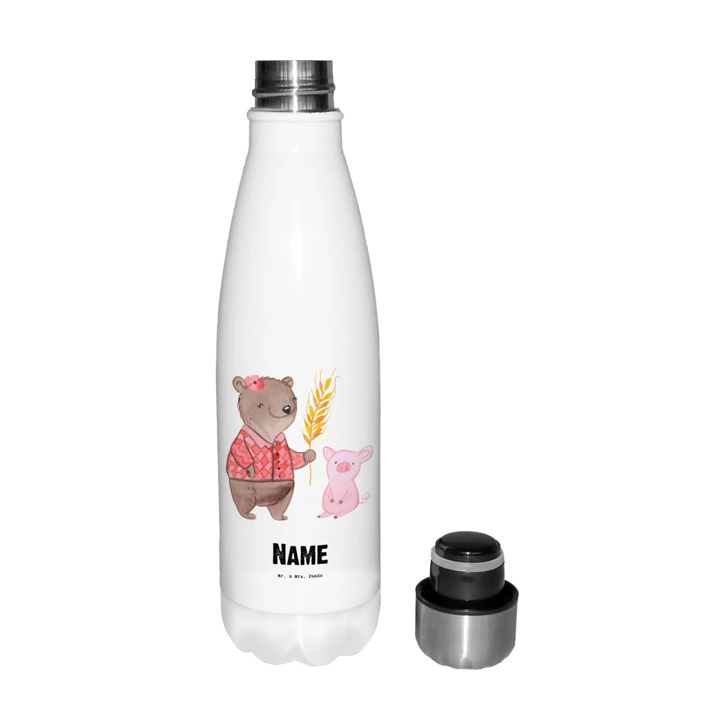 Personalisierte Thermosflasche Bäuerin mit Herz Thermoflasche Personalisiert, Thermosflasche Mit Drehverschluss Und Gravur, Thermosflasche 500ml Mit Gravur, Moderne Thermosflasche Mit Text, Thermosflasche Mit Namen, Thermosflasche Für Kaffee Mit Wunschtext, Getränkeflasche Personalisiert, Thermosflasche Mit Wunschtext, Sommerflasche Mit Wunschtext, Thermoskanne Unterwegs Mit Namen, Trinkflasche Isoliert Mit Namen, Personalisierte Thermosflasche, Isolierflasche Mit Gravur, Thermosflasche Kinder Mit Namen, Thermosflasche Für Wasser Personalisiert, BPA-Freie Thermosflasche Mit Namen, Doppelwandige Trinkflasche Mit Gravur, Thermosflasche Outdoor Mit Gravur, Robuste Thermosflasche Personalisiert, Thermosflasche Für Büro Mit Wunschtext, Thermosflasche 750ml Mit Namen, Thermosflasche 1 Liter Personalisiert, Spülmaschinenfeste Thermosflasche Mit Gravur, Thermoflasche Edelstahl Mit Gravur, Leichte Thermosflasche Mit Wunschtext, Klassische Thermosflasche Mit Namen, Thermosflasche Reisen Mit Namen, Thermosflasche Für Sport Mit Namen, Thermosflasche Damen Personalisiert, Thermosflasche Für Tee Mit Namen, Vakuumflasche Mit Namen, Nachhaltige Thermosflasche Mit Gravur, Thermosflasche Wandern Mit Gravur, Warmhalteflasche Personalisiert, Edelstahlflasche Mit Wunschtext, Thermosflasche Mit Trinkverschluss Und Namen, Umweltfreundliche Thermosflasche Mit Wunschtext, Thermosflasche Für Schule Mit Gravur, Kalthalteflasche Mit Wunschtext, Flasche Für Kohlensäure Mit Gravur, Auslaufsichere Thermosflasche Mit Wunschtext, Thermosflasche Herren Mit Wunschtext, Beruf, Ausbildung, Jubiläum, Abschied, Rente, Kollege, Kollegin, Geschenk, Schenken, Arbeitskollege, Mitarbeiter, Firma, Danke, Dankeschön, Landwirtin, Tierwirtin, Farmerin, Bäuerin, Bauernhof, Agronomin