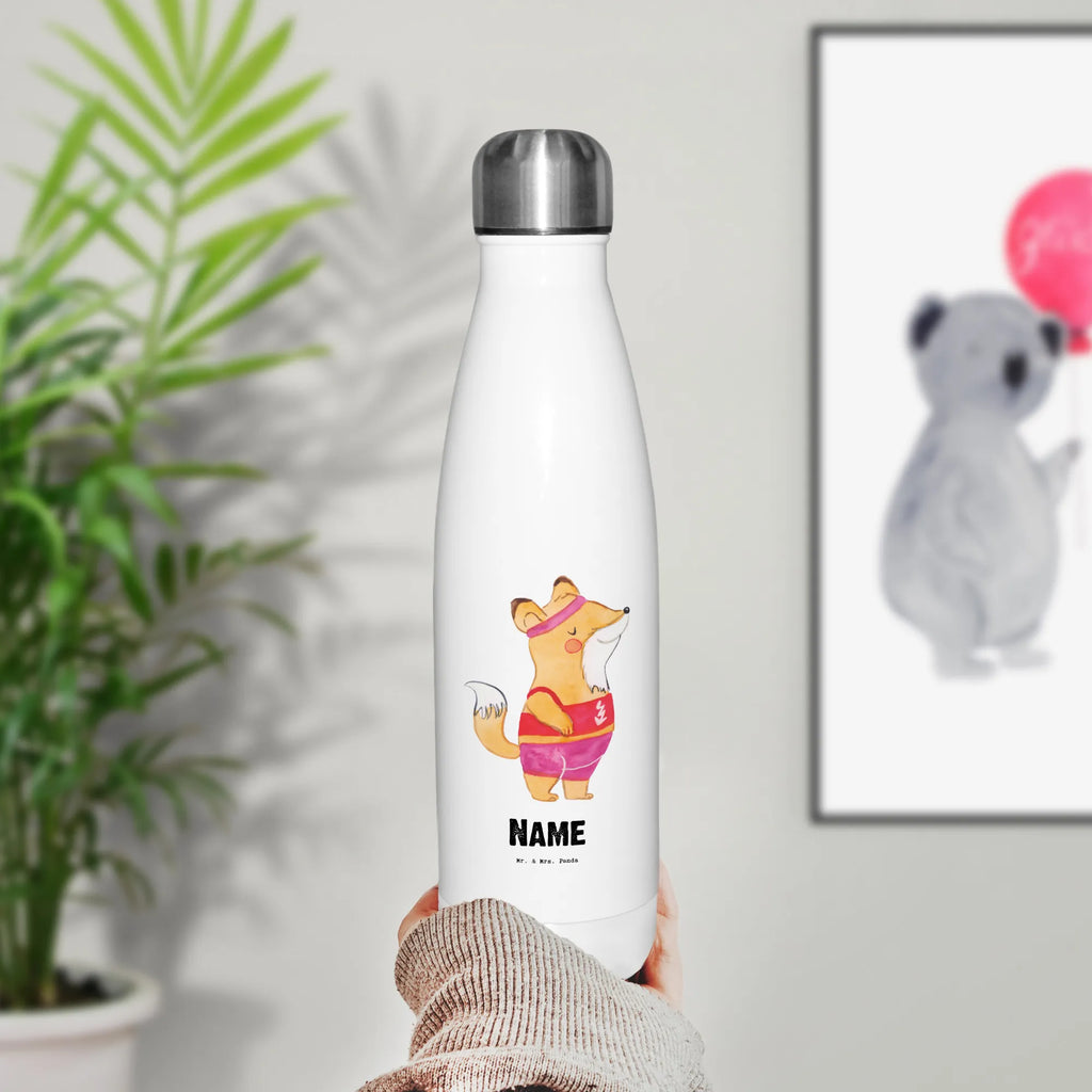 Personalisierte Thermosflasche Sportlerin mit Herz Thermosflasche 1 Liter Personalisiert, Umweltfreundliche Thermosflasche Mit Wunschtext, Isolierflasche Mit Gravur, Spülmaschinenfeste Thermosflasche Mit Gravur, Vakuumflasche Mit Namen, Auslaufsichere Thermosflasche Mit Wunschtext, Flasche Für Kohlensäure Mit Gravur, Thermoflasche Personalisiert, Kalthalteflasche Mit Wunschtext, Thermosflasche Kinder Mit Namen, Thermosflasche Outdoor Mit Gravur, Personalisierte Thermosflasche, Thermosflasche Für Sport Mit Namen, Leichte Thermosflasche Mit Wunschtext, Doppelwandige Trinkflasche Mit Gravur, Thermosflasche Mit Trinkverschluss Und Namen, Thermosflasche Damen Personalisiert, Thermosflasche 750ml Mit Namen, Thermosflasche 500ml Mit Gravur, Trinkflasche Isoliert Mit Namen, BPA-Freie Thermosflasche Mit Namen, Thermosflasche Für Wasser Personalisiert, Thermoskanne Unterwegs Mit Namen, Thermoflasche Edelstahl Mit Gravur, Thermosflasche Wandern Mit Gravur, Thermosflasche Für Kaffee Mit Wunschtext, Thermosflasche Mit Namen, Edelstahlflasche Mit Wunschtext, Thermosflasche Reisen Mit Namen, Thermosflasche Für Büro Mit Wunschtext, Klassische Thermosflasche Mit Namen, Nachhaltige Thermosflasche Mit Gravur, Getränkeflasche Personalisiert, Thermosflasche Mit Drehverschluss Und Gravur, Sommerflasche Mit Wunschtext, Robuste Thermosflasche Personalisiert, Thermosflasche Mit Wunschtext, Thermosflasche Herren Mit Wunschtext, Thermosflasche Für Tee Mit Namen, Warmhalteflasche Personalisiert, Moderne Thermosflasche Mit Text, Thermosflasche Für Schule Mit Gravur, Geschenk, Schenken, Jubiläum, Danke, Dankeschön, Beruf, Ausbildung, Abschied, Rente, Kollege, Kollegin, Arbeitskollege, Mitarbeiter, Firma