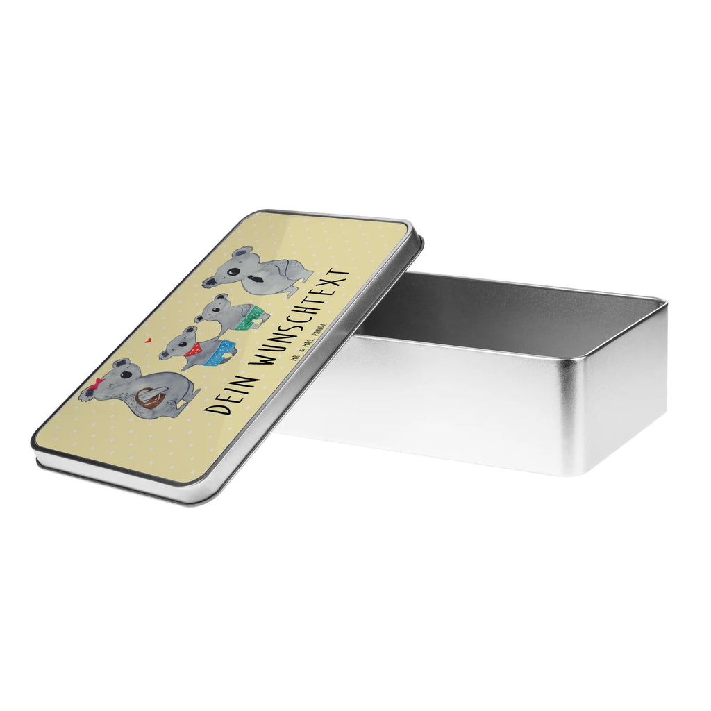 Personalisierte Metalldose Koala Familie zwei Verpackungsdose Mit Wunschtext, Blechdose Mit Spruch, Retro Metalldose Mit Gravur, Blechdose Mit Gravur, Metalldose Mit Wunschtext, Metalldose Mit Initialen, Süßigkeitendose Mit Namen, Basteldose Mit Wunschtext, Personalisierbare Vorratsdose Metall, Vorratsbehälter Metall Mit Gravur, Deko Metalldose Personalisiert, Runde Metalldose Mit Wunschtext, Keksdose Mit Gravur, Teedose Mit Wunschtext, Geschenkverpackung Metall Mit Gravur, Bedruckte Metalldose Mit Wunschtext, Vorratsdose Metall Mit Gravur, Nostalgische Metalldose Mit Wunschtext, Geschenkbox Metall Mit Namen, Aufbewahrungsdose Metall Personalisiert, Metalldose Für Küche Mit Wunschtext, Dose Aus Metall Mit Wunschtext, Personalisierte Metalldose, Metalldose Mit Namen, Aufbewahrungsbox Metall Mit Namen, Kleine Metalldose Mit Text, Metalldose Für Kinder Mit Namen, Rechteckige Metalldose Mit Namen, Schmuckdose Metall Personalisiert, Metalldose Für Erwachsene Personalisiert, Metalldose Mit Liebevollem Text, Große Metalldose Mit Gravur, Vintage Blechdose Personalisiert, Schwester, Familie, Vatertag, Opa, Oma, Muttertag, Papa, Mama, Bruder, Beste Familie, Familienleben, Koalabär, Familienzeit, Lieblingsfamilie, Koala, Koalafamilie