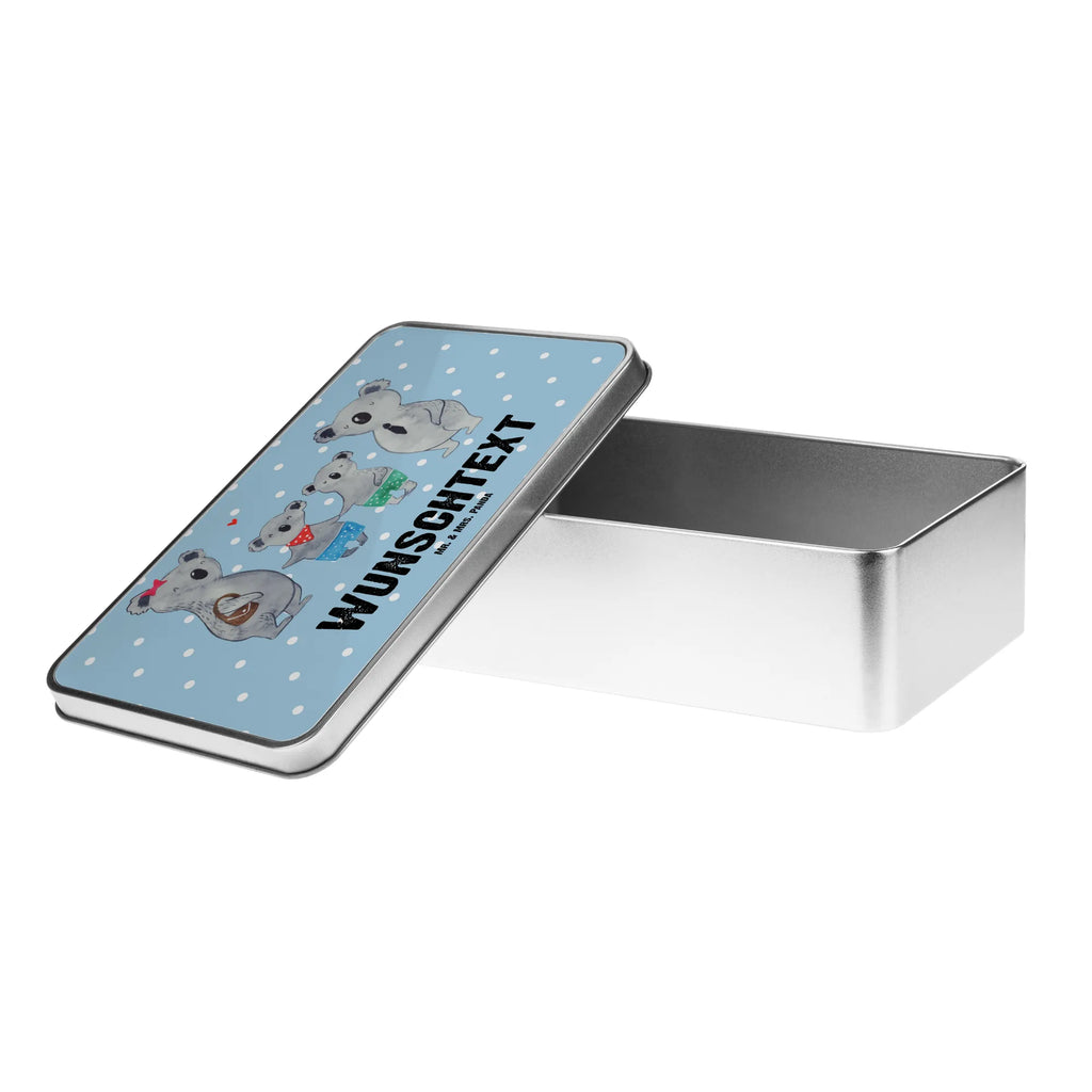 Personalisierte Metalldose Koala Familie zwei Verpackungsdose Mit Wunschtext, Blechdose Mit Spruch, Retro Metalldose Mit Gravur, Blechdose Mit Gravur, Metalldose Mit Wunschtext, Metalldose Mit Initialen, Süßigkeitendose Mit Namen, Basteldose Mit Wunschtext, Personalisierbare Vorratsdose Metall, Vorratsbehälter Metall Mit Gravur, Deko Metalldose Personalisiert, Runde Metalldose Mit Wunschtext, Keksdose Mit Gravur, Teedose Mit Wunschtext, Geschenkverpackung Metall Mit Gravur, Bedruckte Metalldose Mit Wunschtext, Vorratsdose Metall Mit Gravur, Nostalgische Metalldose Mit Wunschtext, Geschenkbox Metall Mit Namen, Aufbewahrungsdose Metall Personalisiert, Metalldose Für Küche Mit Wunschtext, Dose Aus Metall Mit Wunschtext, Personalisierte Metalldose, Metalldose Mit Namen, Aufbewahrungsbox Metall Mit Namen, Kleine Metalldose Mit Text, Metalldose Für Kinder Mit Namen, Rechteckige Metalldose Mit Namen, Schmuckdose Metall Personalisiert, Metalldose Für Erwachsene Personalisiert, Metalldose Mit Liebevollem Text, Große Metalldose Mit Gravur, Vintage Blechdose Personalisiert, Schwester, Familie, Vatertag, Opa, Oma, Muttertag, Papa, Mama, Bruder, Beste Familie, Familienleben, Koalabär, Familienzeit, Lieblingsfamilie, Koala, Koalafamilie