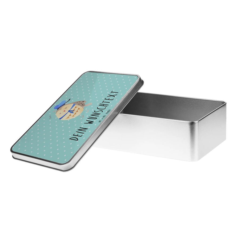 Personalisierte Metalldose Eule Matrosen Basteldose Mit Wunschtext, Metalldose Mit Namen, Aufbewahrungsbox Metall Mit Namen, Personalisierbare Vorratsdose Metall, Personalisierte Metalldose, Geschenkverpackung Metall Mit Gravur, Metalldose Für Kinder Mit Namen, Große Metalldose Mit Gravur, Keksdose Mit Gravur, Runde Metalldose Mit Wunschtext, Retro Metalldose Mit Gravur, Bedruckte Metalldose Mit Wunschtext, Nostalgische Metalldose Mit Wunschtext, Dose Aus Metall Mit Wunschtext, Metalldose Für Erwachsene Personalisiert, Teedose Mit Wunschtext, Vorratsbehälter Metall Mit Gravur, Blechdose Mit Gravur, Metalldose Mit Liebevollem Text, Deko Metalldose Personalisiert, Rechteckige Metalldose Mit Namen, Aufbewahrungsdose Metall Personalisiert, Verpackungsdose Mit Wunschtext, Süßigkeitendose Mit Namen, Metalldose Für Küche Mit Wunschtext, Vorratsdose Metall Mit Gravur, Kleine Metalldose Mit Text, Geschenkbox Metall Mit Namen, Schmuckdose Metall Personalisiert, Metalldose Mit Initialen, Blechdose Mit Spruch, Vintage Blechdose Personalisiert, Metalldose Mit Wunschtext, Eule, Eule Spruch, Freundin, Heimathafen, Owl, Hochzeitstag Geschenk, Wortspiel Lustig, Ehe, Eule Deko, Matrose, Seefahrer