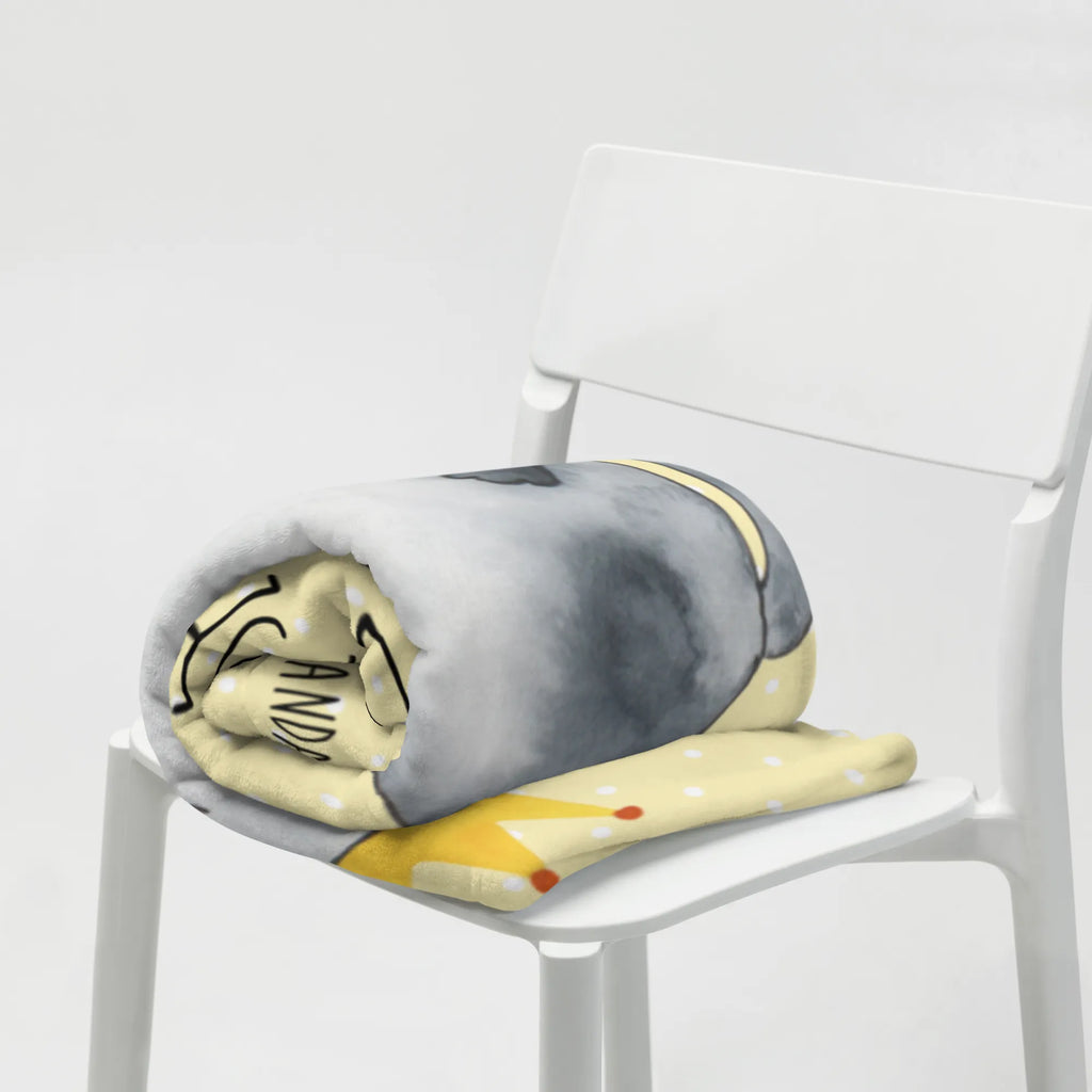 Koc kot Król Tagesdecke, Sofadecke, Wolldecke, Wohndecke, Decke, Katze, Katzenmotiv, Katzenfan, Katzendeko, Katzenfreund, Katzenliebhaber, Katzenprodukte, Katzenartikel, Katzenaccessoires, Katzensouvenirs, Katzenliebhaberprodukte, Katzenmotive, Katzenbesitzerin, Umzug, Einzug, Haustier, Katzen, Cat, erste eigenen Wohnung, Wohnung, Königin, Queen, Mietze, Familie, Mietzhaus, Katzenhalter, König, Cats, Kater