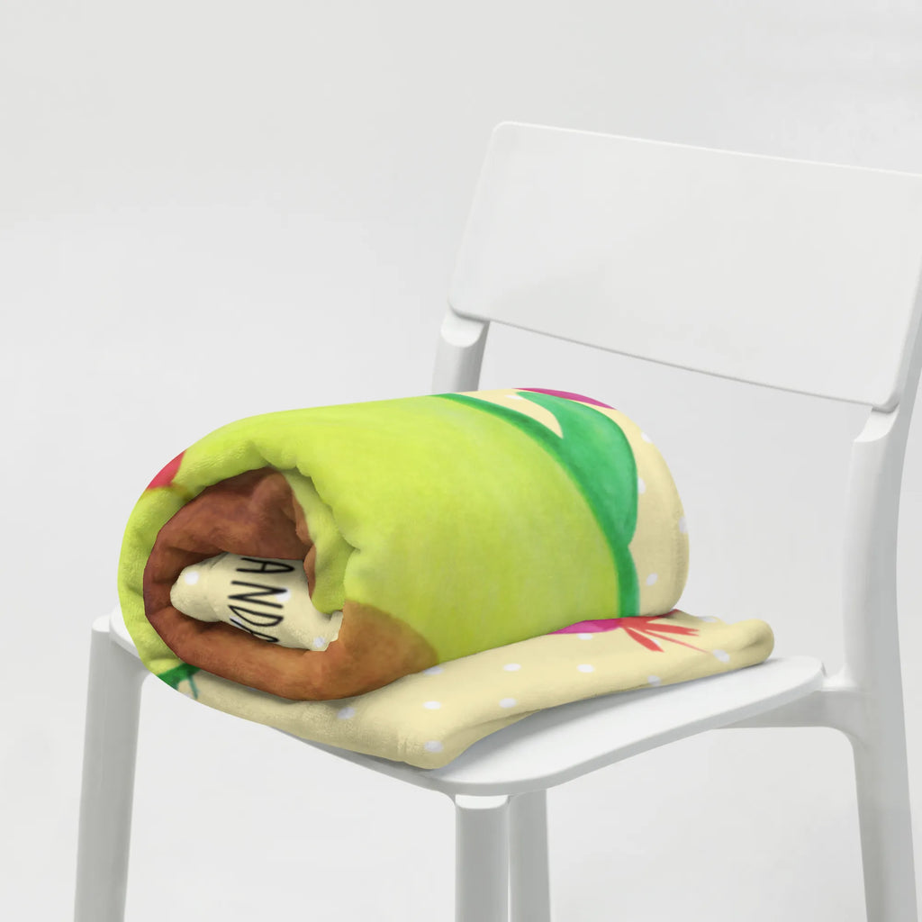 Kuscheldecke Avocado Feier Sofadecke, Wolldecke, Dekodecke, Tagesdecke, Dekoration, Wohndecke, Kuscheldecke XXL, Weihnachtsgeschenk, Kuschelfleecedecke, Schmusedecke, Kinderdecke, Entspannen, Gemütlich, Decke, Mikrofaser Decke, Jahrestagsgeschenk, Fleecedecke, Wohnzimmerdecke, Avocado, Vegan, Gesund, Veggie, Gute Laune, Geburtstag, Fete, Party, Feier, Feierlichkeit, Tröte