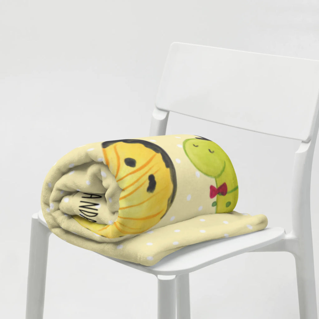 Kuscheldecke Raupe & Schmetterling Dekodecke, Kinderdecke, Weihnachtsgeschenk, Dekoration, Decke, Kuscheldecke XXL, Wohndecke, Kuschelfleecedecke, Mikrofaser Decke, Jahrestagsgeschenk, Fleecedecke, Schmusedecke, Tagesdecke, Sofadecke, Wohnzimmerdecke, Gemütlich, Wolldecke, Entspannen, Lustige Sprüche, Tiere, Tiermotive, Gute Laune, Schmetterling, Entwicklung, Erwachsen Werden, Kokon, Aufwachsen, Raupe, Schönheit, Hut, Hütchen, Zitronenfalter