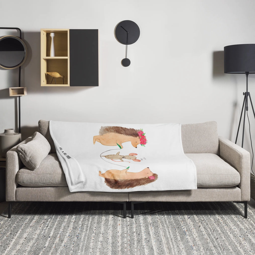 Kuscheldecke Igel Seilhüpfen Sofadecke, Decke, Wolldecke, Wohndecke, Tagesdecke, Tiermotive, Gute Laune, lustige Sprüche, Tiere, Kindergarten, Maus, Igel, Kinder, Seilspringen, Seilhüpfen