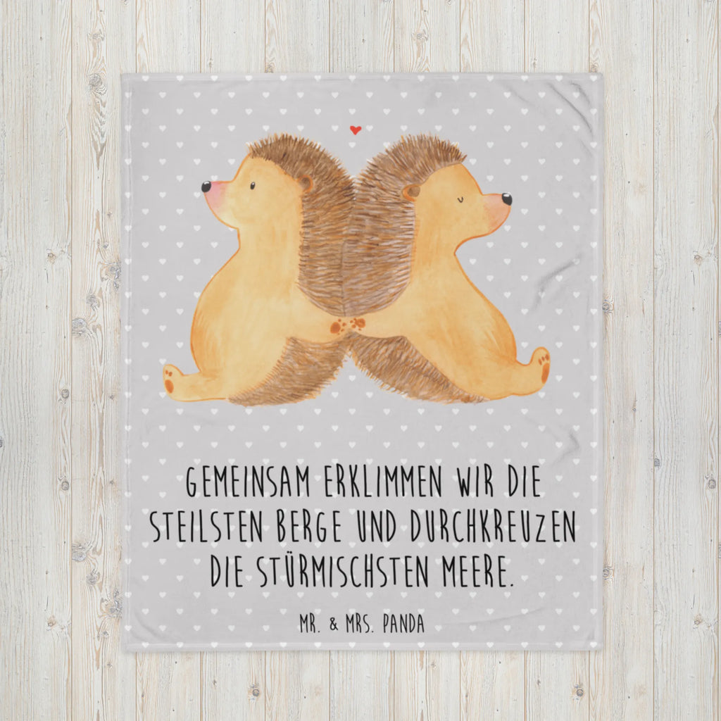 Kuscheldecke Igel händchenhaltend Sofadecke, Wolldecke, Wohndecke, Tagesdecke, Decke, Liebe, Partner, Freund, Freundin, Ehemann, Ehefrau, Heiraten, Verlobung, Heiratsantrag, Liebesgeschenk, Jahrestag, Hocheitstag, Love, Liebesbotschaft, Liebesbeweis, Igel, Lieblingsmensch, Hand in Hand, Hochzeit, Gemeinsamkeit, Geschenk für zwei, große Liebe, Igelliebe