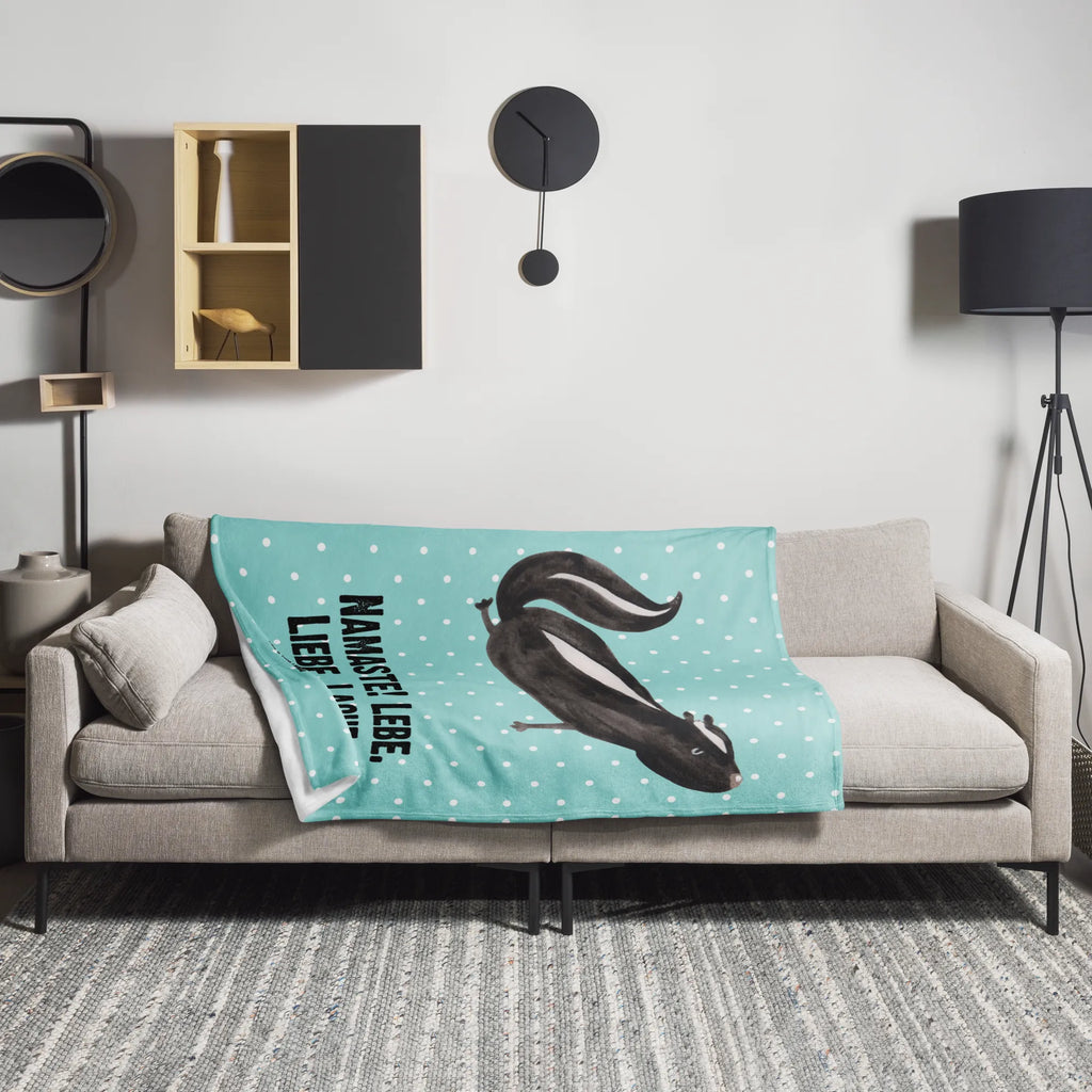 Kuscheldecke Stinktier Yoga Tagesdecke, Wohndecke, Wolldecke, Sofadecke, Decke, Stinktier, Skunk, Raubtier, Stinker, Liebe, Lache, Lebe, Yoga, Stinki, Namaste, Wildtier