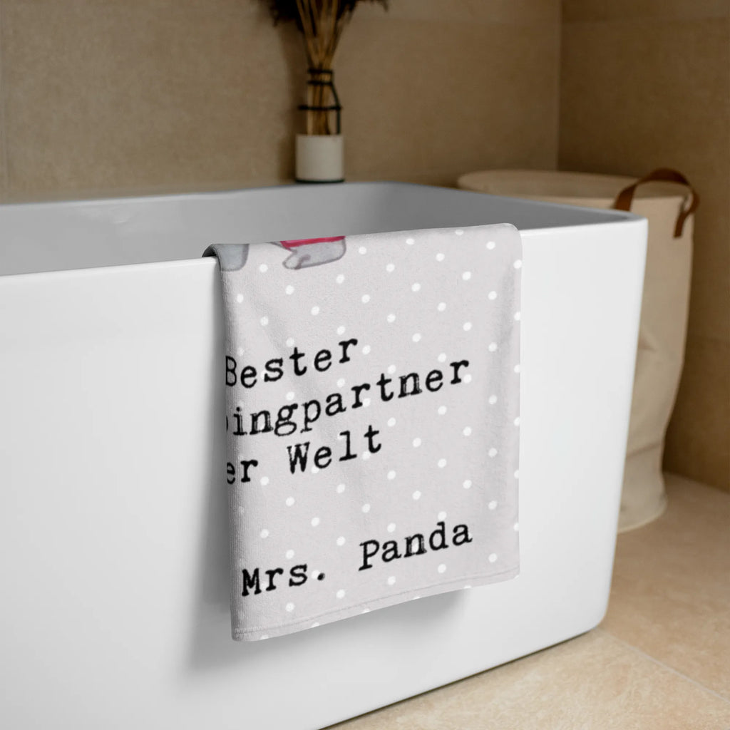 XL Badehandtuch Panda Bester Shoppingpartner der Welt XL Handtuch Mit Muster, Strapazierfähiges XL Handtuch, Saugfähiges Großes Handtuch, Badetuch Extra Groß, Design Handtuch XL, Handtuch Übergröße, Handtuch XL Für Frauen, Handtuch XL Modern, Handtuch Für Strand XL, Handtuch Für Dusche XL, Handtuch Für Große Personen, Handtuch Für Erwachsene XL, Handtuch XL Für Kinder, XL Handtuch Aus Bio Baumwolle, XL Handtuch Grau, Handtuch Groß Für Sport, Handtuch Für Wellness, XL Handtuch Weiß, Großes Handtuch Für Badezimmer, Waschbares Handtuch XL, Saunatuch XL, Handtuch XL Geschenkidee, Badehandtuch XL, Handtuch Für Sauna Groß, Großes Handtuch Unifarben, Flauschiges Handtuch XL, Mikrofaser Handtuch XL, Nachhaltiges Handtuch XL, XL Handtuch Bunt, Pflegeleichtes Handtuch Groß, Extra Großes Handtuch, XL Handtuch, Handtuch XL Für Männer, Weiches XL Handtuch, Großes Handtuch, Umweltfreundliches Handtuch Groß, Duschtuch XL, Handtuch XL Aus Baumwolle, Handtuch XL Klassisch, für, Dankeschön, Geschenk, Schenken, Geburtstag, Geburtstagsgeschenk, Geschenkidee, Danke, Bedanken, Mitbringsel, Freude machen, Geschenktipp, Begleitung, Shopping-Queen, bff, Partner, Freund, Einkaufen, Freundin, Queen, Shoppingpartner, Bester, Shoppen, Shopping