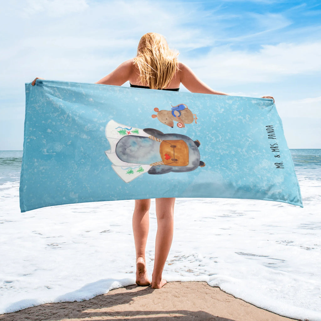 XL Badehandtuch Pinguin & Maus Wanderer Handtuch Für Wellness, XL Handtuch, XL Handtuch Bunt, XL Handtuch Weiß, Handtuch Für Dusche XL, Flauschiges Handtuch XL, Handtuch XL Für Frauen, Saugfähiges Großes Handtuch, Frottier, Strapazierfähiges XL Handtuch, Handtuch Für Große Personen, Groß, Handtuch XL Modern, XL Handtuch Aus Bio Baumwolle, Badetuch, Handtuch Für Sauna Groß, Wellnessgeschenk, Saunatuch XL, Handtuch Für Strand XL, Großes Handtuch Unifarben, Umweltfreundliches Handtuch Groß, Badetuch Kinder, Handtuch Für Erwachsene XL, XL Handtuch Mit Muster, Kinderhandtuch, Handtuch Groß Für Sport, Nachhaltiges Handtuch XL, Baumwoll Handtuch, Handtuch mit Motiv, Design Handtuch XL, Urlaub, Handtuch Übergröße, Handtuch XL Aus Baumwolle, Duschtuch XL, Waschbares Handtuch XL, Handtuch XL Geschenkidee, Mikrofaser Handtuch XL, Pflegeleichtes Handtuch Groß, Großes Handtuch Für Badezimmer, Reisehandtuch, Handtuch XL Klassisch, Badetuch Extra Groß, Saunahandtuch, Strandhandtuch, Weiches XL Handtuch, Großes Handtuch, Handtuch XL Für Männer, Badehandtuch XL, Extra Großes Handtuch, XL Handtuch Grau, Handtuch XL Für Kinder, Pinguin, Wanderlust, Abenteurer, Abenteuer, Pinguine, Roadtrip, Ausflug, Wandern
