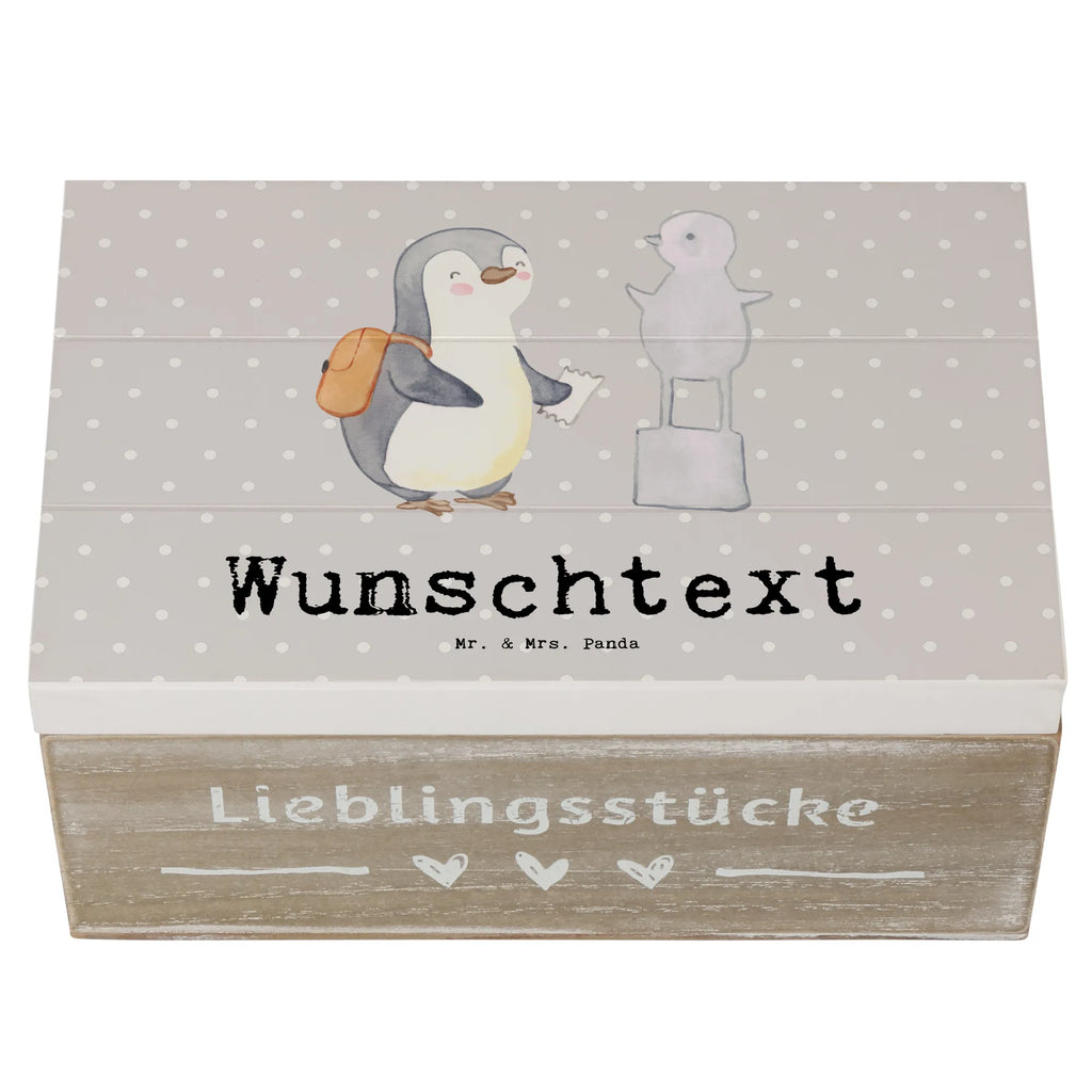 Personalised wooden chest penguin to visit a museum Dekokiste Personalisiert, Holzkiste Personalisiert, Schatzkiste mit Namen, Truhe mit Namen, Geschenkbox Personalisiert, GEschenkdose Personalisiert, Kiste Personalisiert, mit Namen, Dekokiste mit Namen, Schatzkiste Personalisiert, Erinnerungsbox mit Namen, Truhe Personalisiert, Holzkiste mit Namen, Aufbewahrungsbox Personalisiert, Erinnerungsbox Personalisiert, Aufbewahrungsbox mit Namen, Schatulle mit Namen, Schatulle Personalisiert, Erinnerungskiste Personalisiert, Kiste mit Namen, Hobby, Sportart, Schenken, Sport, Sportler, Gewinn, Auszeichnung, Dankeschön, Geschenk, Danke, Museen, Museum Besuchen