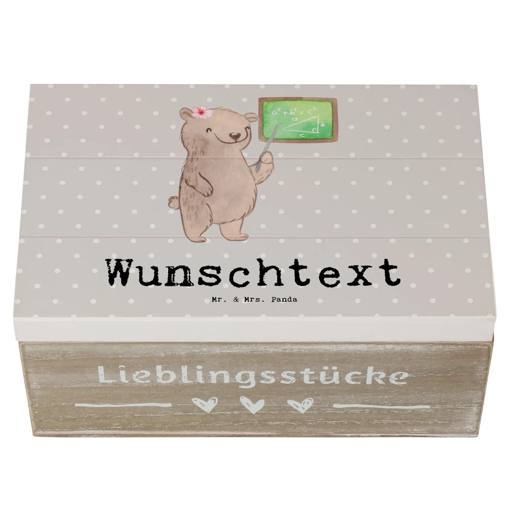 Personalisierte Holzkiste Nachhilfelehrerin Mathe Herz Holzkiste Personalisiert, Geschenkbox personalisiert, Aufbewahrungsbox Personalisiert, Kiste Personalisiert, Holzkiste mit Namen, Truhe Personalisiert, Dekokiste mit Namen, Erinnerungsbox mit Namen, Erinnerungsbox Personalisiert, Erinnerungskiste Personalisiert, Schatulle mit Namen, GEschenkdose personalisiert, Schatzkiste Personalisiert, Kiste mit Namen, mit Namen, Schatulle Personalisiert, Truhe mit Namen, Aufbewahrungsbox mit Namen, Erinnerungskiste, Dekokiste Personalisiert, Schatzkiste mit Namen, Beruf, Ausbildung, Jubiläum, Abschied, Rente, Kollege, Kollegin, Geschenk, Schenken, Arbeitskollege, Mitarbeiter, Firma, Danke, Dankeschön, Mathe Nachhilfe, Nachhilfeunterrricht, Mathematik Nachhilfelehrerin