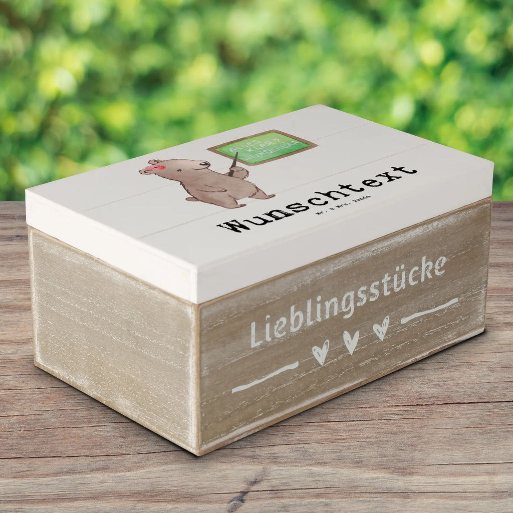 Personalisierte Holzkiste Sachkundelehrerin Herz Schatzkiste Personalisiert, Erinnerungskiste Personalisiert, Schatzkiste mit Namen, Truhe Personalisiert, mit Namen, Holzkiste mit Namen, Schatulle Personalisiert, Kiste Personalisiert, Dekokiste Personalisiert, Holzkiste Personalisiert, Schatulle mit Namen, Erinnerungsbox Personalisiert, Kiste mit Namen, Aufbewahrungsbox Personalisiert, Erinnerungsbox mit Namen, Dekokiste mit Namen, Truhe mit Namen, GEschenkdose Personalisiert, Aufbewahrungsbox mit Namen, Geschenkbox Personalisiert, Beruf, Firma, Schenken, Mitarbeiter, Arbeitskollege, Danke, Kollegin, Geschenk, Kollege, Rente, Jubiläum, Abschied, Dankeschön, Ausbildung, Sachkundelehrerin, Schule, Grundschule, Sachkundeunterricht