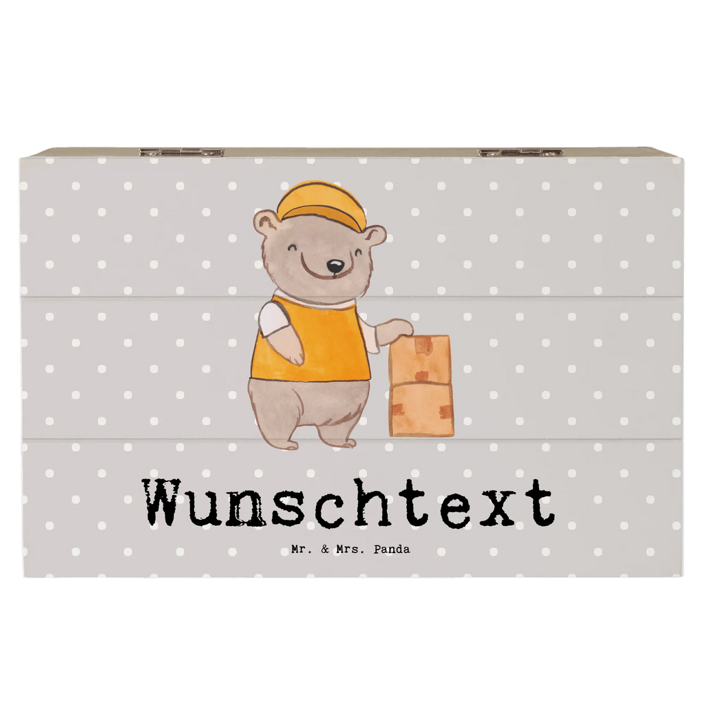 Personalisierte Holzkiste Paketzusteller mit Herz Truhe mit Namen, Aufbewahrungsbox Personalisiert, Kiste mit Namen, GEschenkdose Personalisiert, Holzkiste Personalisiert, Erinnerungsbox Personalisiert, Truhe Personalisiert, Schatzkiste mit Namen, Dekokiste Personalisiert, Erinnerungsbox mit Namen, Schatzkiste Personalisiert, Schatulle mit Namen, Kiste Personalisiert, Aufbewahrungsbox mit Namen, mit Namen, Schatulle Personalisiert, Dekokiste mit Namen, Erinnerungskiste Personalisiert, Geschenkbox Personalisiert, Holzkiste mit Namen, Beruf, Firma, Schenken, Mitarbeiter, Arbeitskollege, Danke, Kollegin, Geschenk, Kollege, Rente, Jubiläum, Abschied, Dankeschön, Ausbildung, Paketbote, Paketzusteller, Zustellservice Pakete