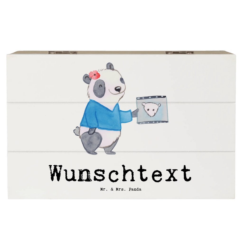 Personalisierte Holzkiste Fachärztin für Radiologie mit Herz Schatulle Personalisiert, GEschenkdose personalisiert, Dekokiste mit Namen, Erinnerungskiste, Holzkiste Personalisiert, Dekokiste Personalisiert, Schatzkiste Personalisiert, Holzkiste mit Namen, mit Namen, Aufbewahrungsbox mit Namen, Erinnerungsbox Personalisiert, Schatulle mit Namen, Schatzkiste mit Namen, Kiste mit Namen, Truhe Personalisiert, Truhe mit Namen, Kiste Personalisiert, Aufbewahrungsbox Personalisiert, Geschenkbox personalisiert, Erinnerungsbox mit Namen, Erinnerungskiste Personalisiert, Beruf, Ausbildung, Jubiläum, Abschied, Rente, Kollege, Kollegin, Geschenk, Schenken, Arbeitskollege, Mitarbeiter, Firma, Danke, Dankeschön