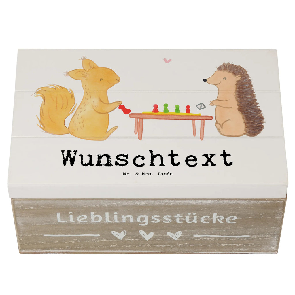 Personalisierte Holzkiste Eichhörnchen Gesellschaftsspiele Aufbewahrungsbox mit Namen, Erinnerungsbox Personalisiert, Truhe mit Namen, Truhe Personalisiert, Kiste mit Namen, Aufbewahrungsbox Personalisiert, Holzkiste mit Namen, Schatulle mit Namen, GEschenkdose Personalisiert, Dekokiste Personalisiert, Erinnerungsbox mit Namen, Dekokiste mit Namen, Schatulle Personalisiert, Erinnerungskiste Personalisiert, Holzkiste Personalisiert, Schatzkiste mit Namen, mit Namen, Schatzkiste Personalisiert, Kiste Personalisiert, Geschenkbox Personalisiert, Geschenk, Schenken, Sport, Sportart, Hobby, Danke, Dankeschön, Auszeichnung, Gewinn, Sportler, Spielen, Spieleabend, Gesellschaftsspiele