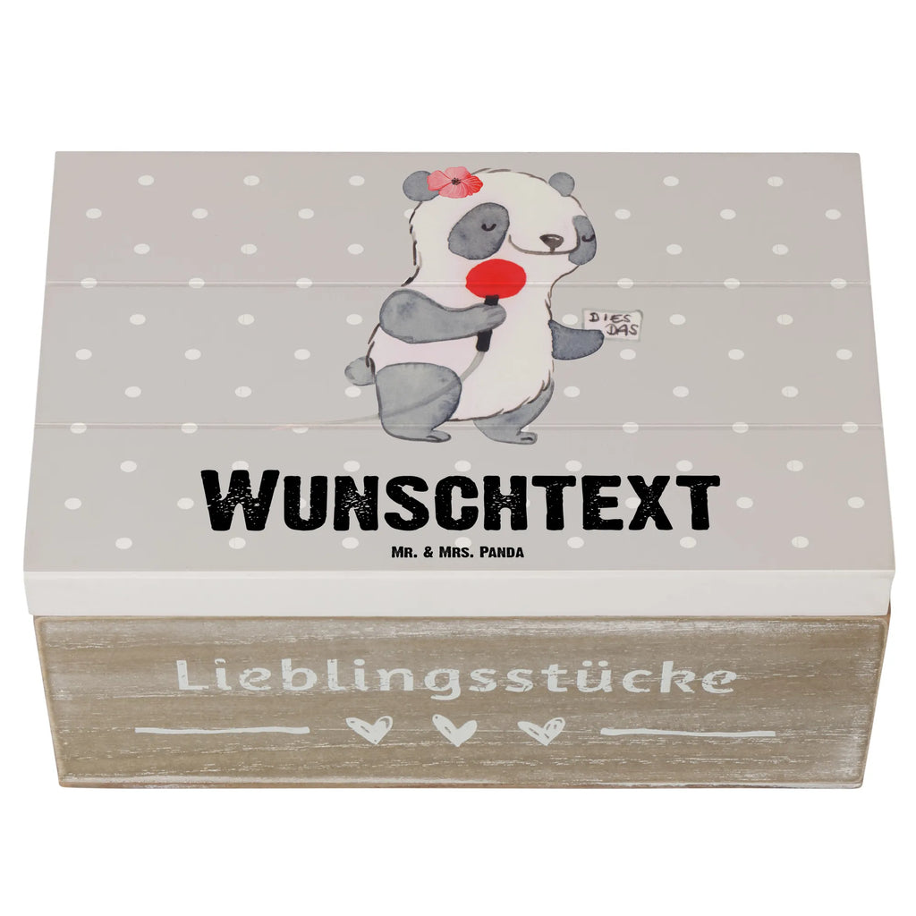 Personalizowane drewniane pudełko dziennikarka sportowa Serce GEschenkdose Personalisiert, Erinnerungskiste Personalisiert, Kiste mit Namen, Schatzkiste Personalisiert, Dekokiste Personalisiert, Erinnerungsbox Personalisiert, Kiste Personalisiert, Dekokiste mit Namen, Holzkiste mit Namen, Truhe mit Namen, Geschenkbox Personalisiert, Aufbewahrungsbox mit Namen, Erinnerungsbox mit Namen, mit Namen, Schatulle mit Namen, Schatulle Personalisiert, Schatzkiste mit Namen, Holzkiste Personalisiert, Truhe Personalisiert, Aufbewahrungsbox Personalisiert, Beruf, Firma, Schenken, Mitarbeiter, Arbeitskollege, Danke, Kollegin, Geschenk, Kollege, Rente, Jubiläum, Abschied, Dankeschön, Ausbildung, Pressebüro, Journalistin, Redakteurin, Studium, Reporterin, Sportjournalistin