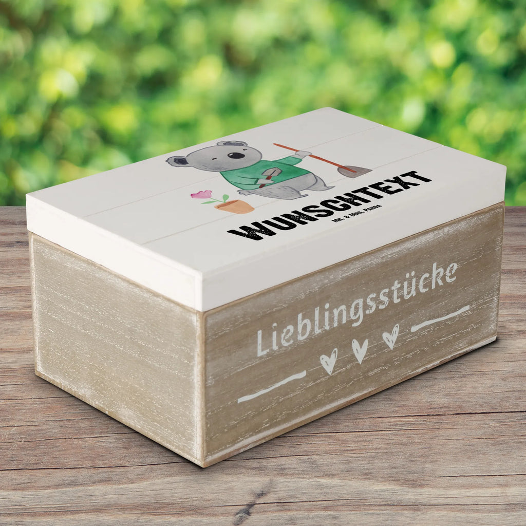Personalised wooden chest Garden and Landscape Gardener Heart Erinnerungskiste Personalisiert, Schatulle Personalisiert, Kiste mit Namen, Kiste Personalisiert, Truhe Personalisiert, Schatzkiste Personalisiert, mit Namen, Dekokiste Personalisiert, Holzkiste Personalisiert, Aufbewahrungsbox Personalisiert, Schatulle mit Namen, Aufbewahrungsbox mit Namen, Erinnerungsbox mit Namen, Geschenkbox Personalisiert, Truhe mit Namen, Dekokiste mit Namen, Erinnerungsbox Personalisiert, Schatzkiste mit Namen, GEschenkdose Personalisiert, Holzkiste mit Namen, Beruf, Firma, Schenken, Mitarbeiter, Arbeitskollege, Danke, Kollegin, Geschenk, Kollege, Rente, Jubiläum, Abschied, Dankeschön, Ausbildung, Gartenplaner, Gartenbau, Gärtnerei, Hobbygärtnerin, Garten- und Landschaftsbauerin, Gärtnerin
