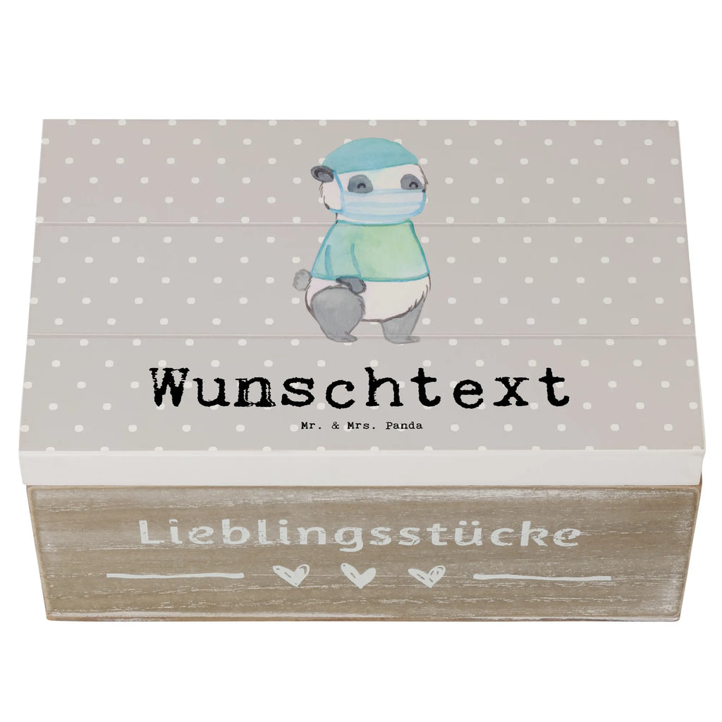 Personalizowane drewniane pudełko asystent operacyjny serce Kiste mit Namen, Schatzkiste mit Namen, Geschenkbox personalisiert, Holzkiste Personalisiert, Erinnerungsbox mit Namen, Dekokiste mit Namen, Schatulle mit Namen, Schatulle Personalisiert, mit Namen, Kiste Personalisiert, Schatzkiste Personalisiert, Aufbewahrungsbox Personalisiert, Erinnerungsbox Personalisiert, Aufbewahrungsbox mit Namen, Erinnerungskiste Personalisiert, Truhe Personalisiert, GEschenkdose personalisiert, Holzkiste mit Namen, Truhe mit Namen, Dekokiste Personalisiert, Erinnerungskiste, Beruf, Ausbildung, Jubiläum, Abschied, Rente, Kollege, Kollegin, Geschenk, Schenken, Arbeitskollege, Mitarbeiter, Firma, Danke, Dankeschön, OP Assistent, Operationstechnischer Assistent, Operationsassistenz, Operationsassistent, OTA