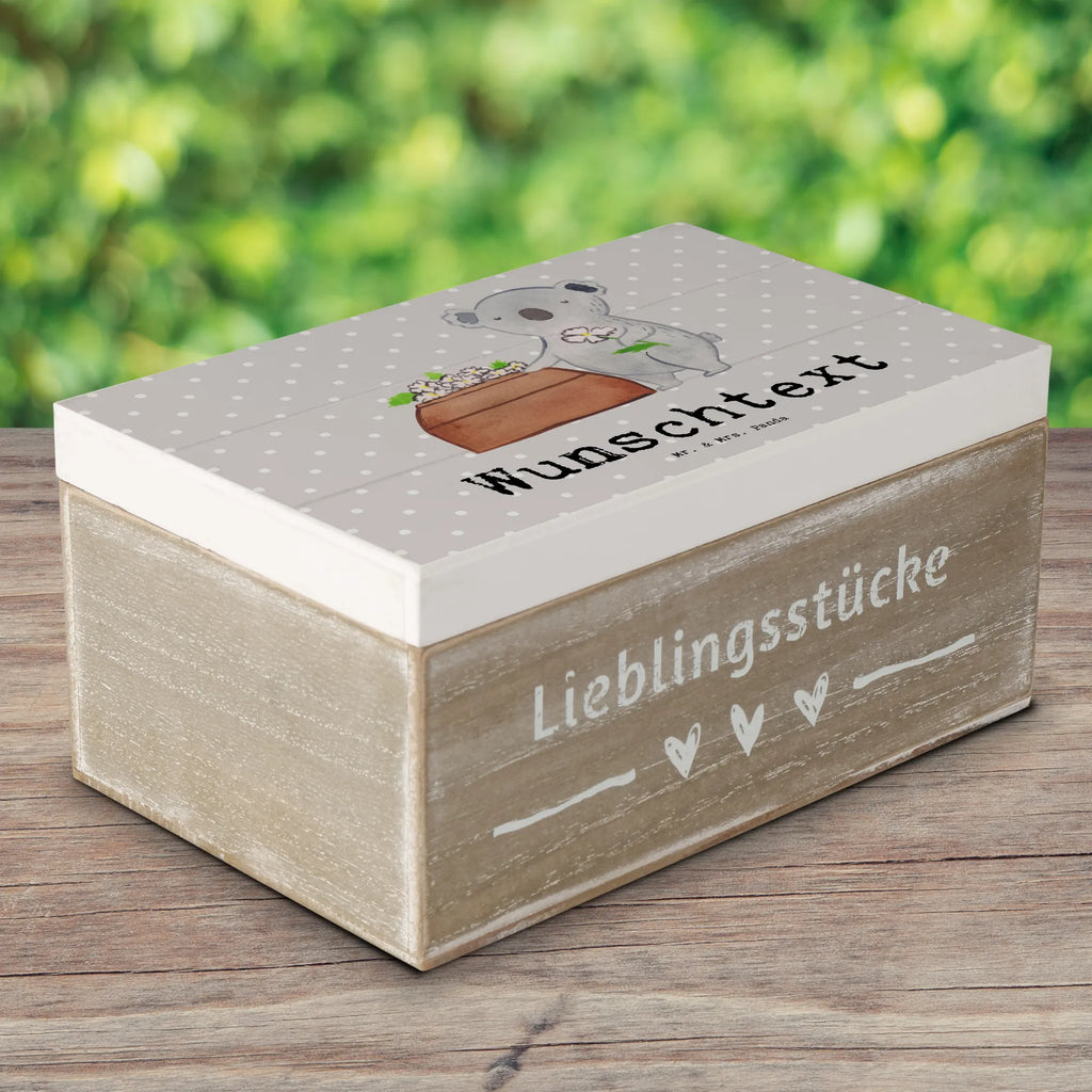 Personalised wooden chest undertaker heart Schatulle Personalisiert, Aufbewahrungsbox mit Namen, Schatzkiste Personalisiert, Dekokiste Personalisiert, Aufbewahrungsbox Personalisiert, Kiste mit Namen, Schatzkiste mit Namen, Dekokiste mit Namen, Kiste Personalisiert, GEschenkdose Personalisiert, Truhe mit Namen, Truhe Personalisiert, Erinnerungskiste Personalisiert, Holzkiste mit Namen, Erinnerungsbox Personalisiert, Geschenkbox Personalisiert, mit Namen, Holzkiste Personalisiert, Erinnerungsbox mit Namen, Schatulle mit Namen, Beruf, Firma, Schenken, Mitarbeiter, Arbeitskollege, Danke, Kollegin, Geschenk, Kollege, Rente, Jubiläum, Abschied, Dankeschön, Ausbildung