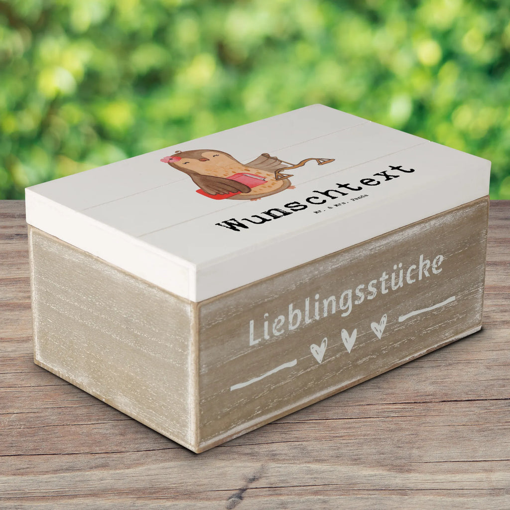 Personalisierte Holzkiste Juristin mit Herz Erinnerungskiste Personalisiert, Dekokiste Personalisiert, Erinnerungskiste, GEschenkdose personalisiert, Dekokiste mit Namen, Truhe mit Namen, Schatzkiste Personalisiert, Schatulle mit Namen, Schatulle Personalisiert, Geschenkbox personalisiert, Aufbewahrungsbox mit Namen, Aufbewahrungsbox Personalisiert, Erinnerungsbox Personalisiert, Erinnerungsbox mit Namen, Holzkiste Personalisiert, Schatzkiste mit Namen, Kiste mit Namen, Kiste Personalisiert, Truhe Personalisiert, Holzkiste mit Namen, mit Namen, Beruf, Ausbildung, Jubiläum, Abschied, Rente, Kollege, Kollegin, Geschenk, Schenken, Arbeitskollege, Mitarbeiter, Firma, Danke, Dankeschön, Anwältin, Staatsexamen, Jurastudent, Anwaltskanzlei, Master of laws, Juristin, Jura Studium