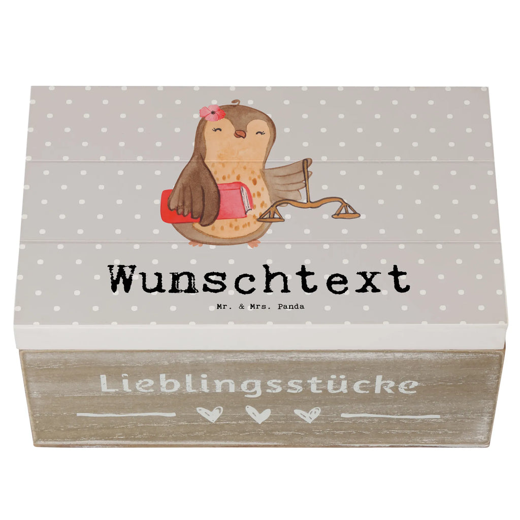 Personalisierte Holzkiste Juristin mit Herz Erinnerungskiste Personalisiert, Dekokiste Personalisiert, Erinnerungskiste, GEschenkdose personalisiert, Dekokiste mit Namen, Truhe mit Namen, Schatzkiste Personalisiert, Schatulle mit Namen, Schatulle Personalisiert, Geschenkbox personalisiert, Aufbewahrungsbox mit Namen, Aufbewahrungsbox Personalisiert, Erinnerungsbox Personalisiert, Erinnerungsbox mit Namen, Holzkiste Personalisiert, Schatzkiste mit Namen, Kiste mit Namen, Kiste Personalisiert, Truhe Personalisiert, Holzkiste mit Namen, mit Namen, Beruf, Ausbildung, Jubiläum, Abschied, Rente, Kollege, Kollegin, Geschenk, Schenken, Arbeitskollege, Mitarbeiter, Firma, Danke, Dankeschön, Anwältin, Staatsexamen, Jurastudent, Anwaltskanzlei, Master of laws, Juristin, Jura Studium