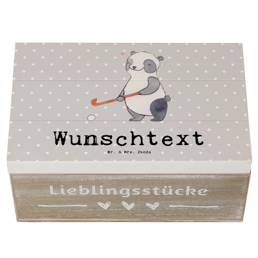 Personalizowane drewniane pudełko Panda grać w hokej Holzkiste mit Namen, Aufbewahrungsbox mit Namen, Aufbewahrungsbox Personalisiert, Schatzkiste mit Namen, Kiste Personalisiert, GEschenkdose Personalisiert, Schatulle mit Namen, Kiste mit Namen, Erinnerungsbox Personalisiert, Truhe mit Namen, Dekokiste mit Namen, Schatzkiste Personalisiert, Schatulle Personalisiert, Erinnerungsbox mit Namen, mit Namen, Truhe Personalisiert, Geschenkbox Personalisiert, Dekokiste Personalisiert, Erinnerungskiste Personalisiert, Holzkiste Personalisiert, Geschenk, Schenken, Sport, Sportart, Hobby, Danke, Dankeschön, Auszeichnung, Gewinn, Sportler, Feldhockey, Hockey spielen, Hockey Verein, Hockeyschläger